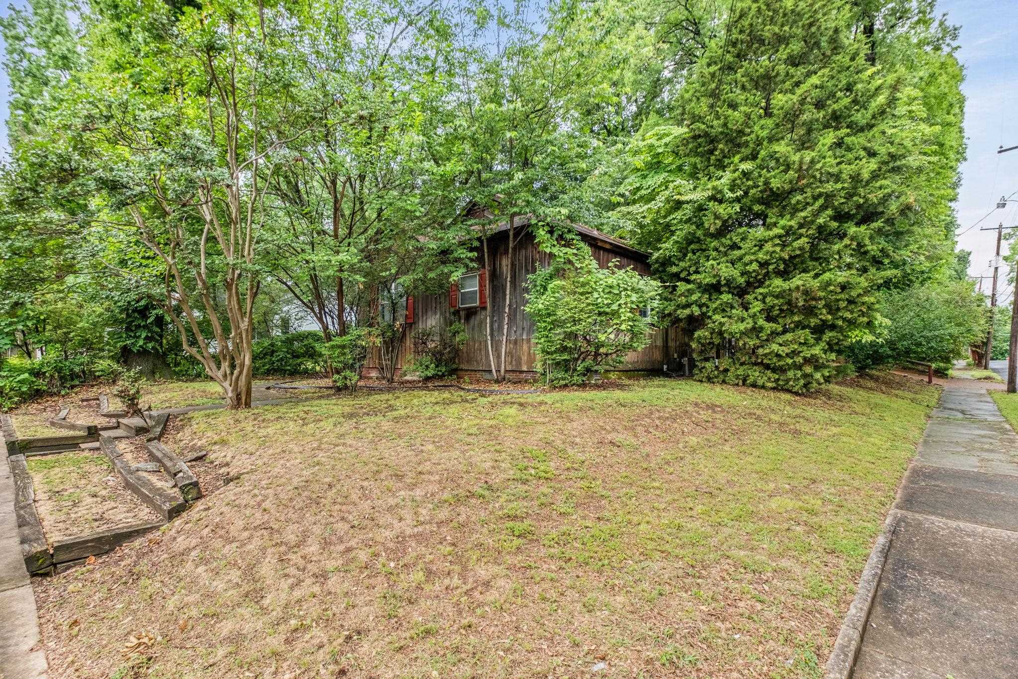 689 Tanglewood St Property Photo 21