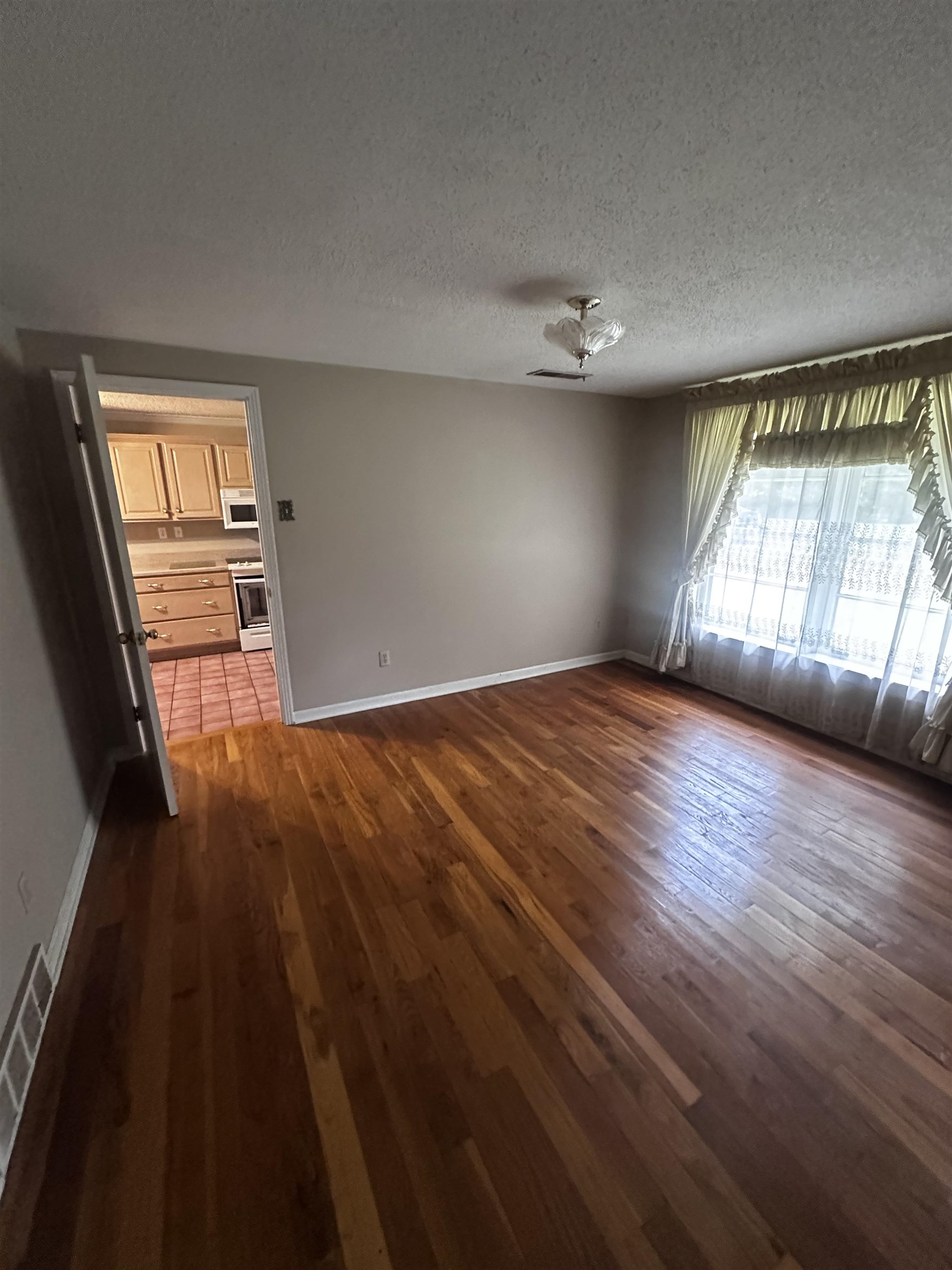 1865 Bartlett Ave E Property Photo 27
