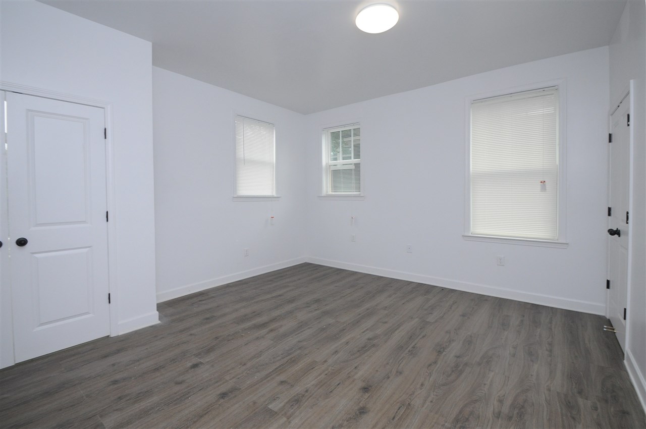 528 E Parkway Ave 9 Property Photo 10