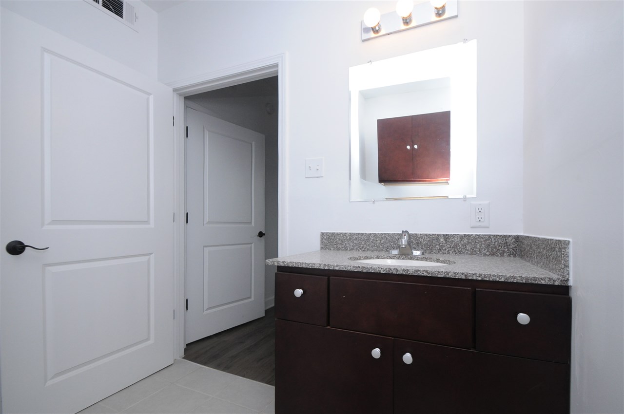 528 E Parkway Ave 9 Property Photo 12