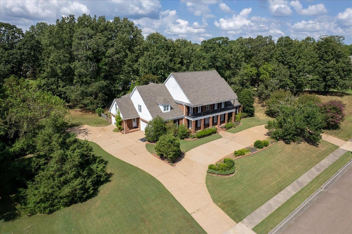 9551 Fox Hill Cir Property Photo 3