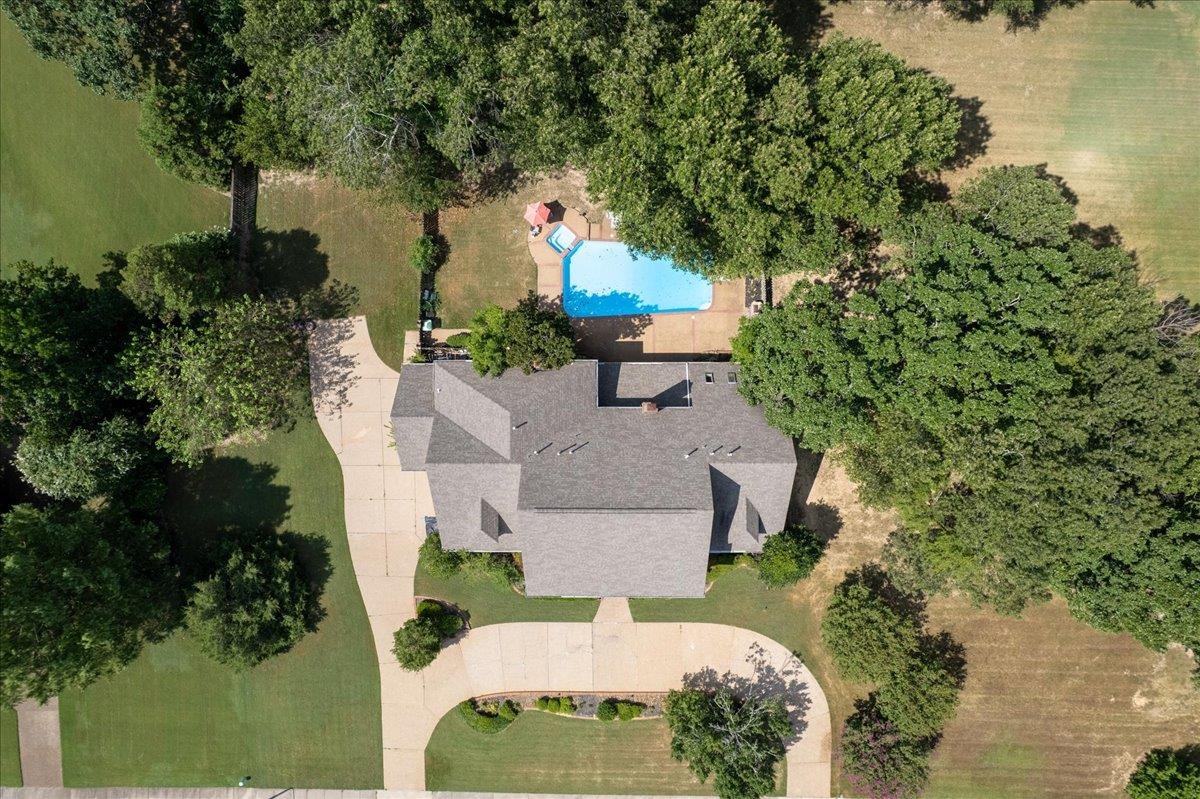 9551 Fox Hill Cir Property Photo 6