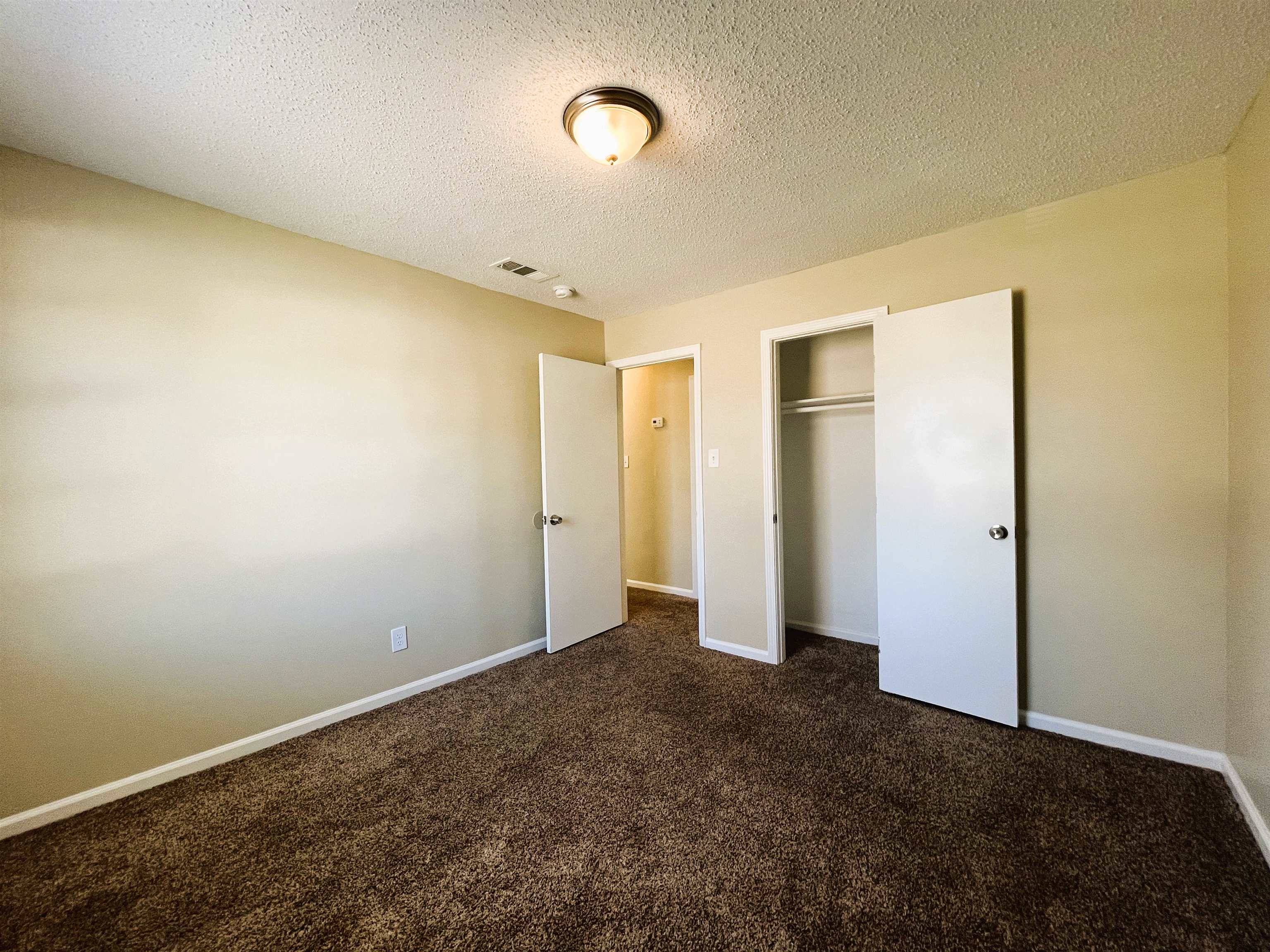 4551 Sunny View Dr Property Photo 4