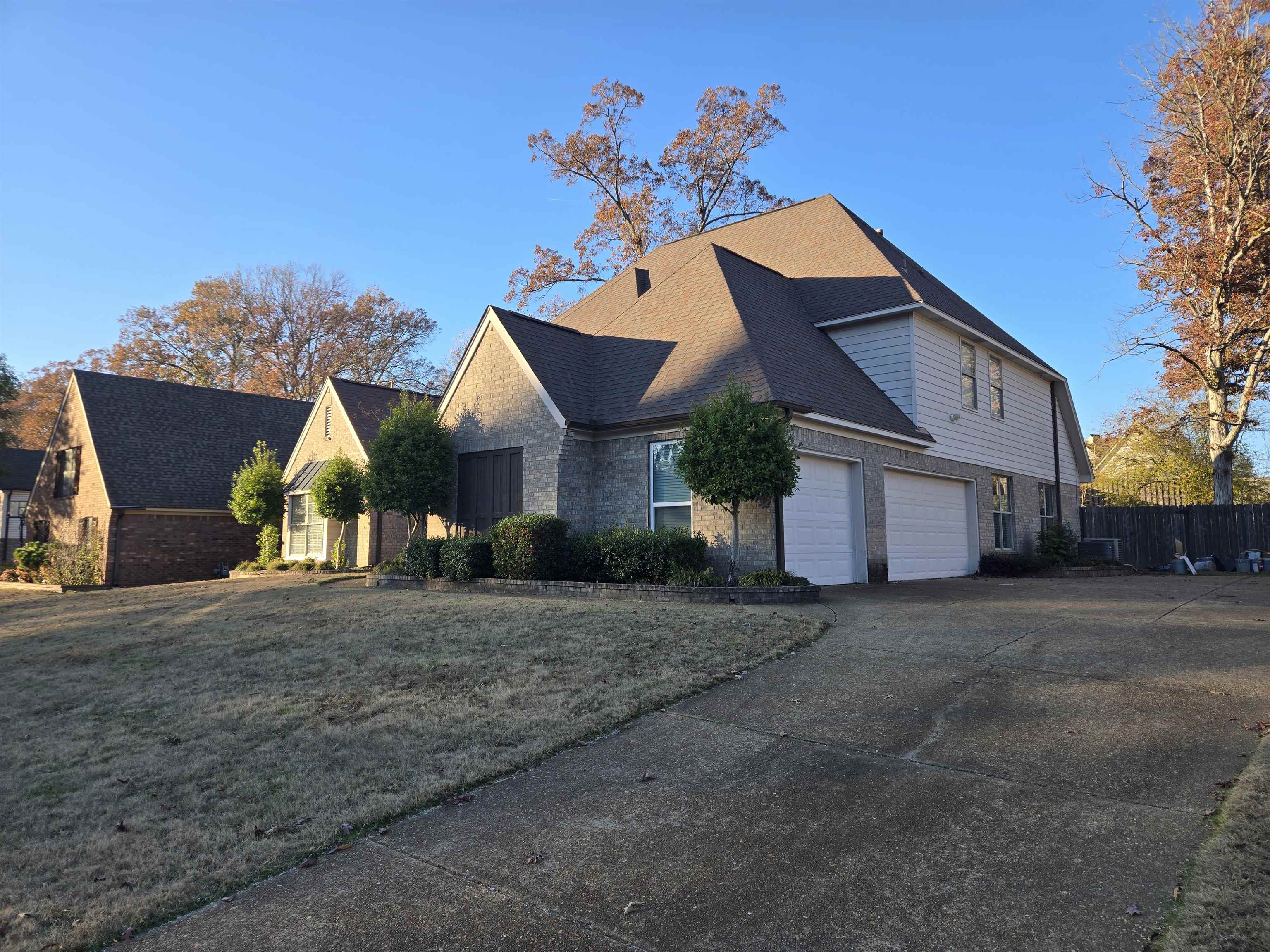 8280 Rebecca Woods Dr Property Photo 2