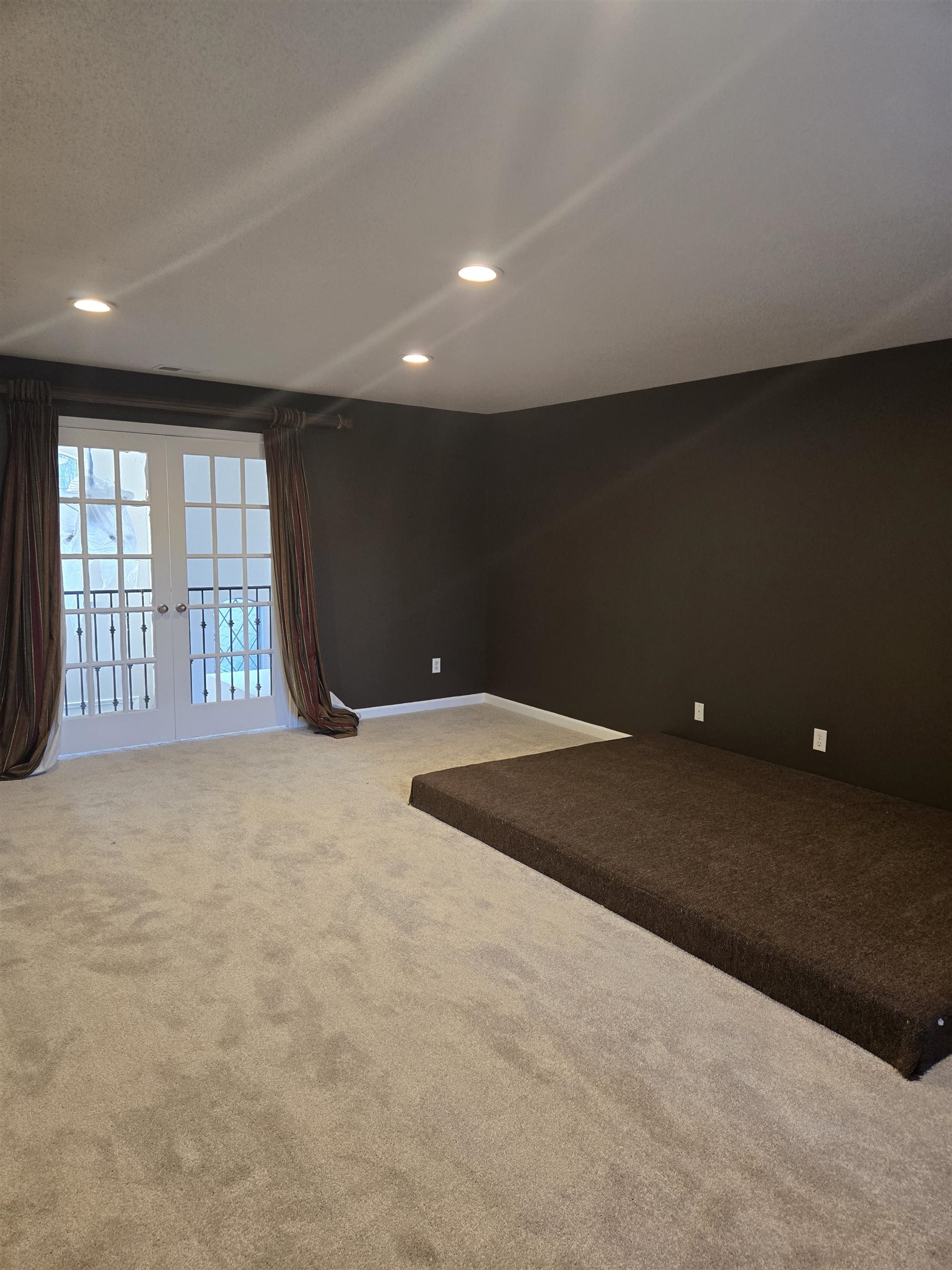 8280 Rebecca Woods Dr Property Photo 4