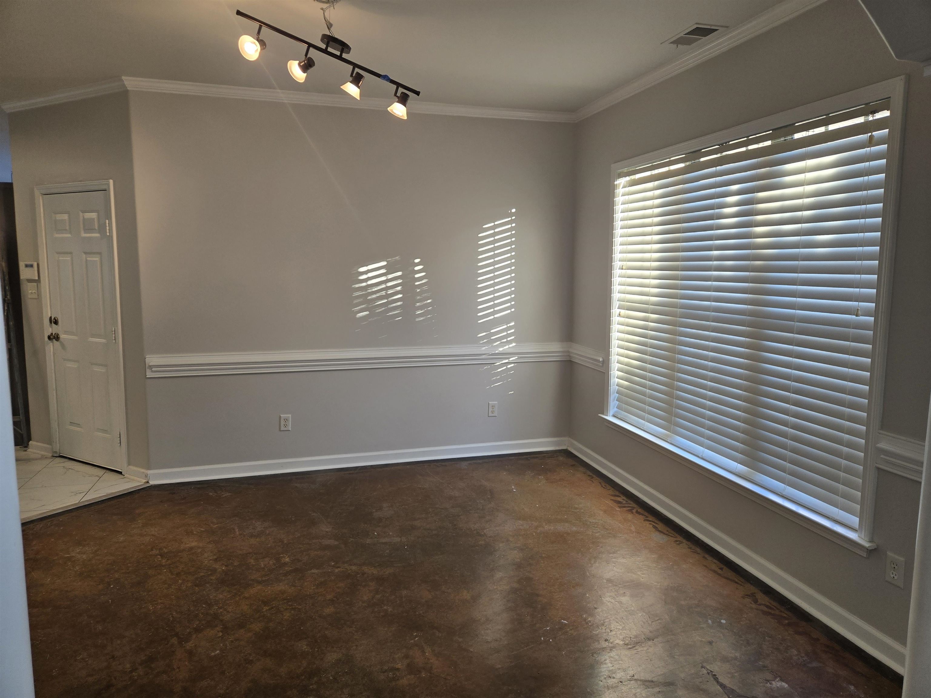 8280 Rebecca Woods Dr Property Photo 11