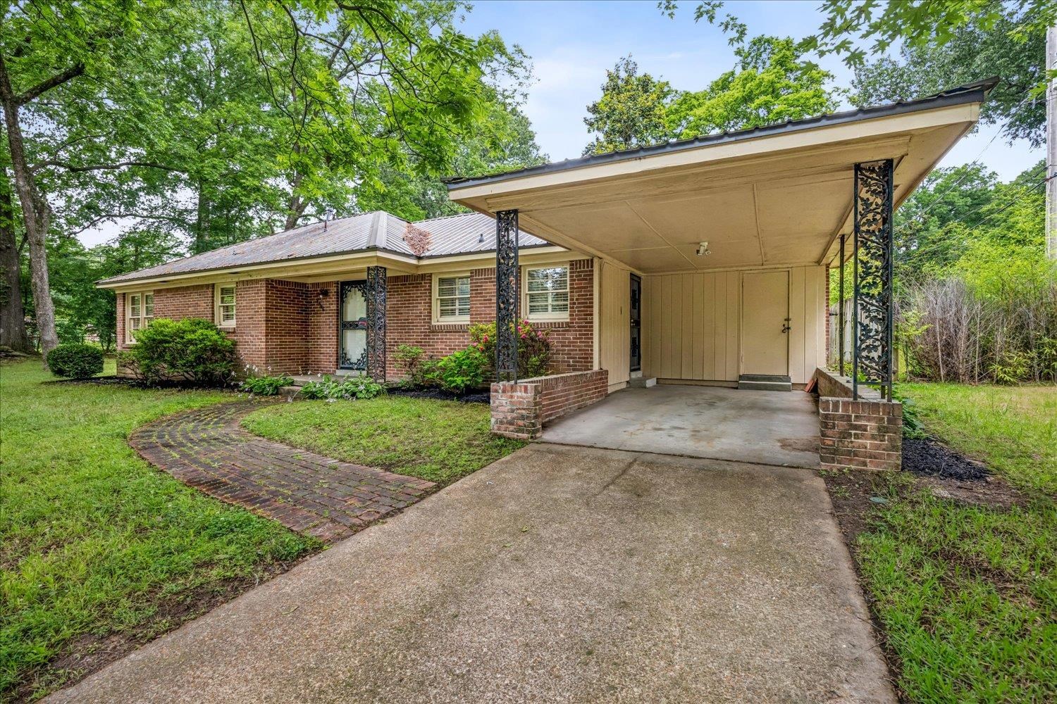 4596 Crossover Ln Property Photo 5