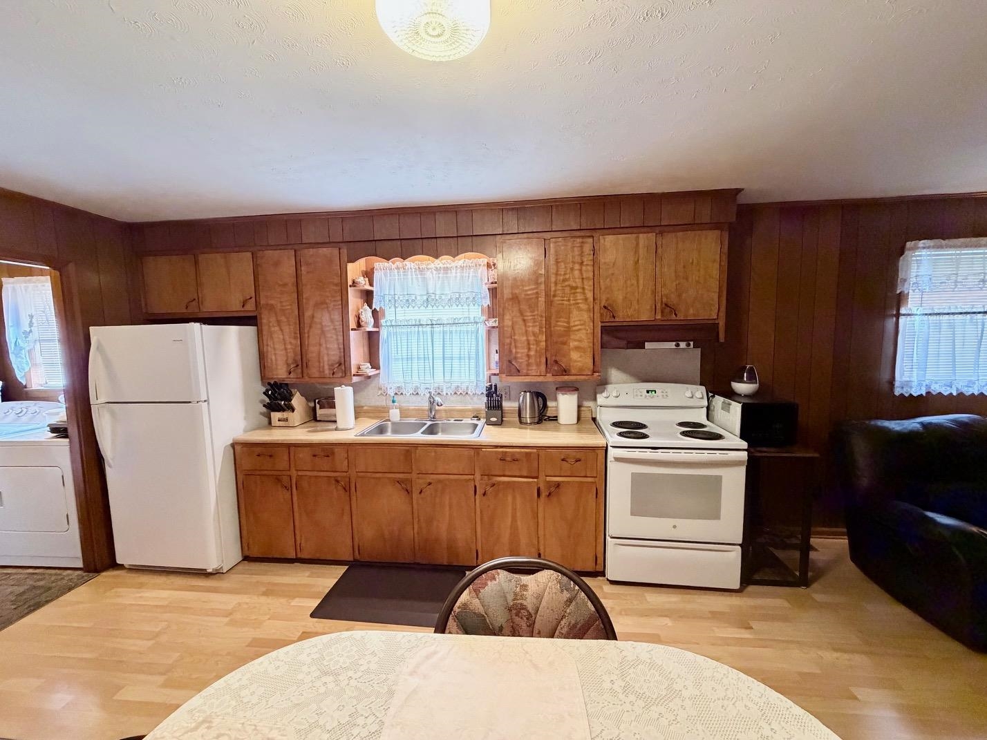 321 Pipkin Rd Property Photo 6
