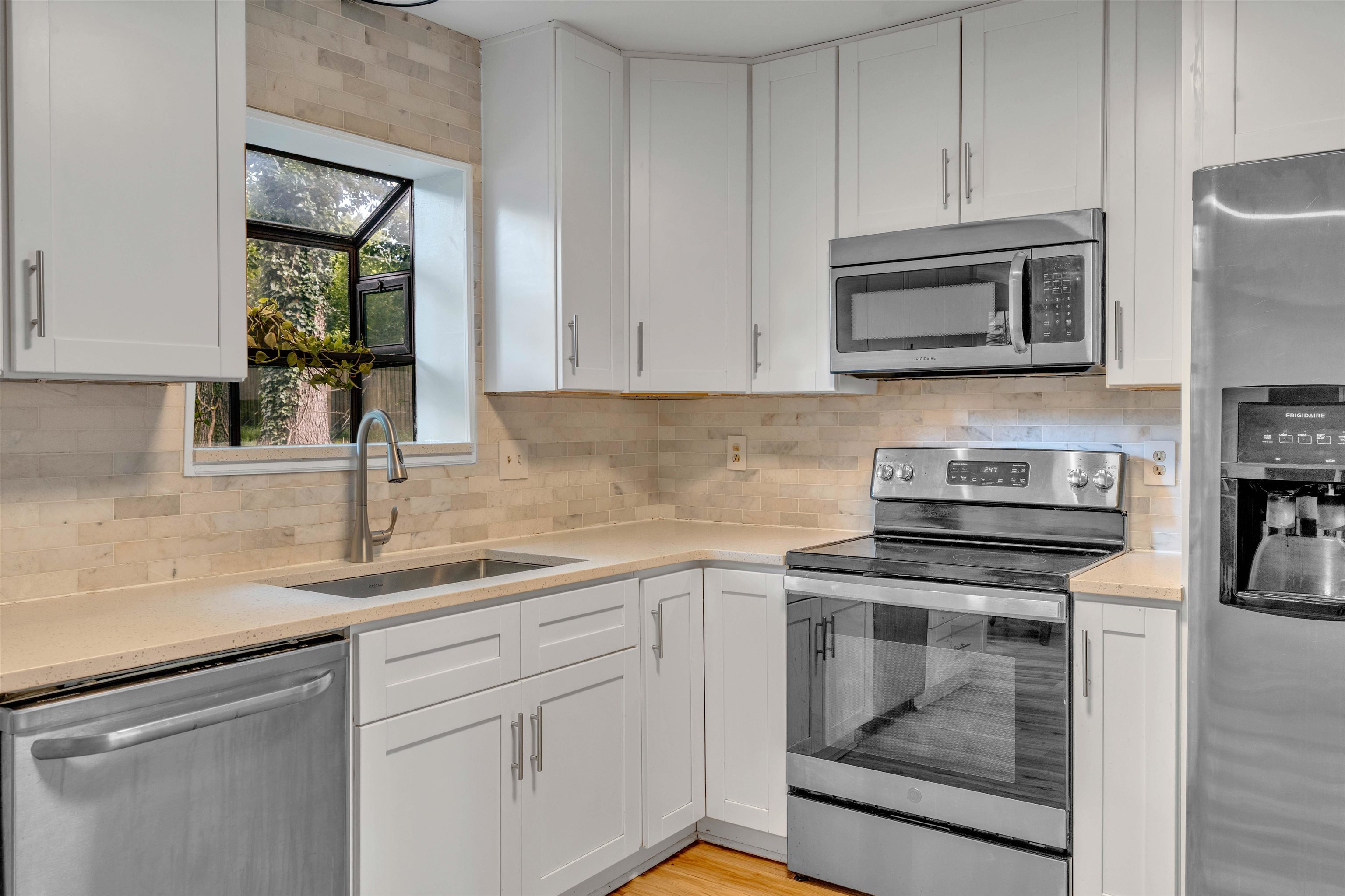 250 Locust Grove Dr Property Photo 18