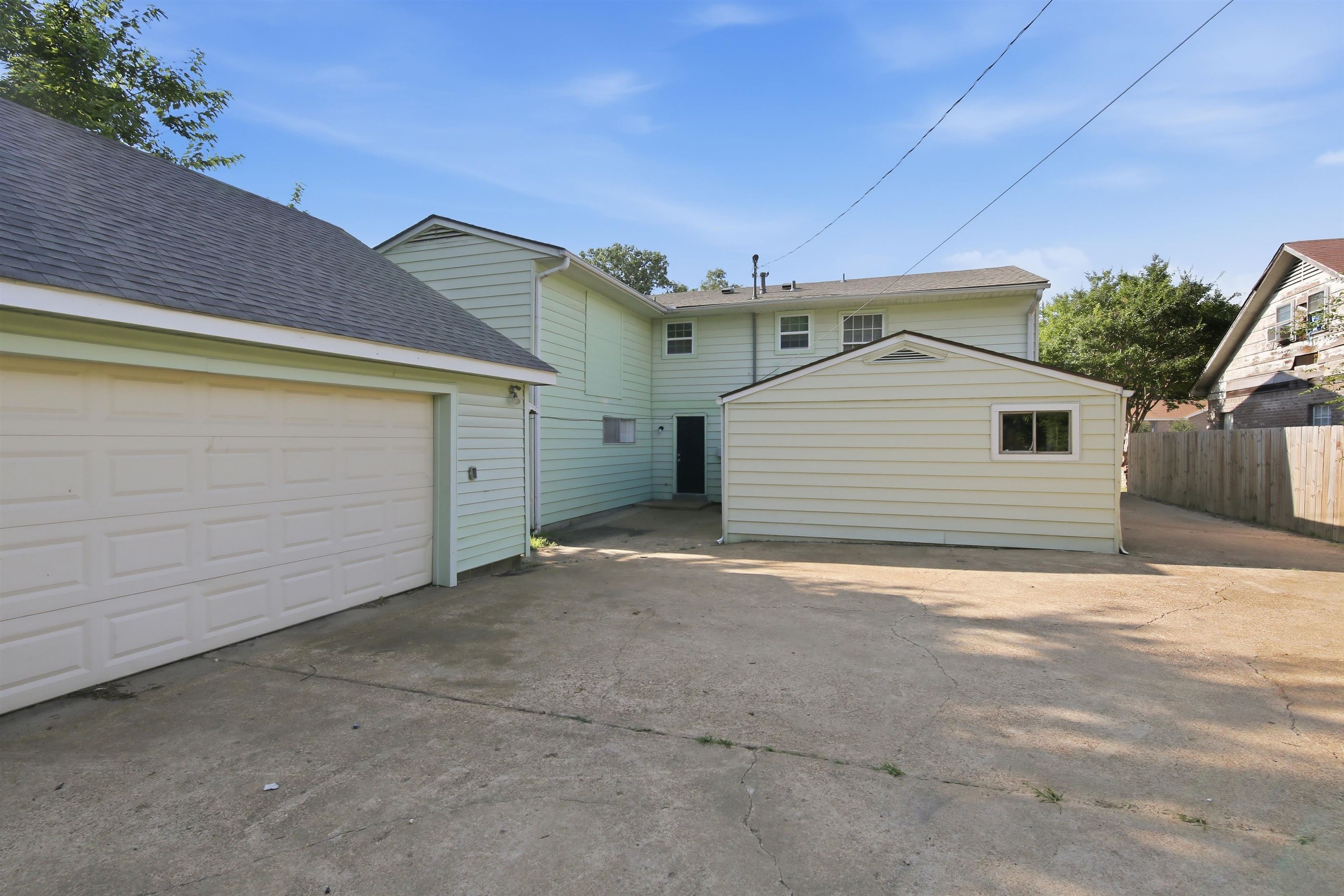4709 Raleigh-lagrange Rd Property Photo 3