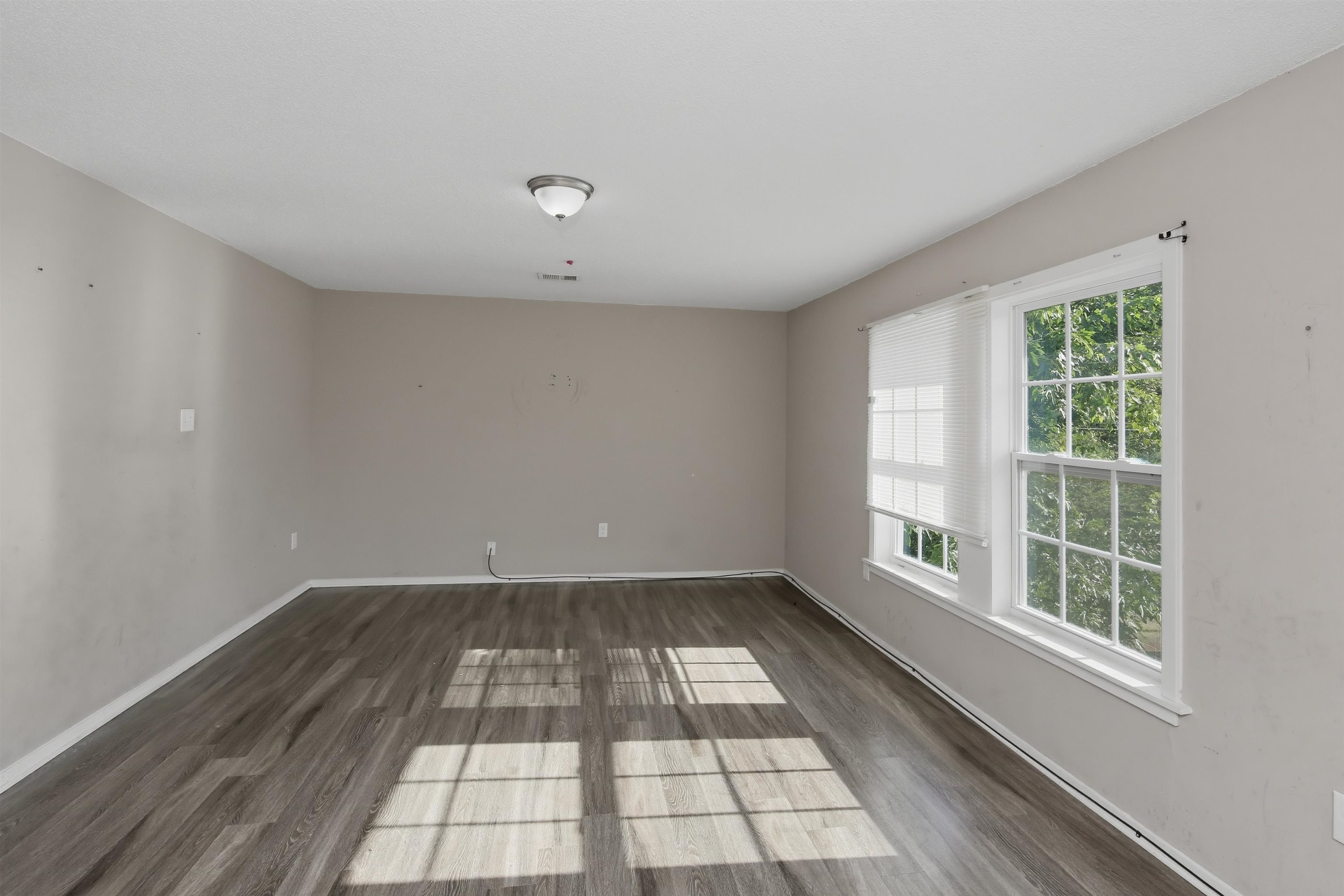 4709 Raleigh-lagrange Rd Property Photo 10