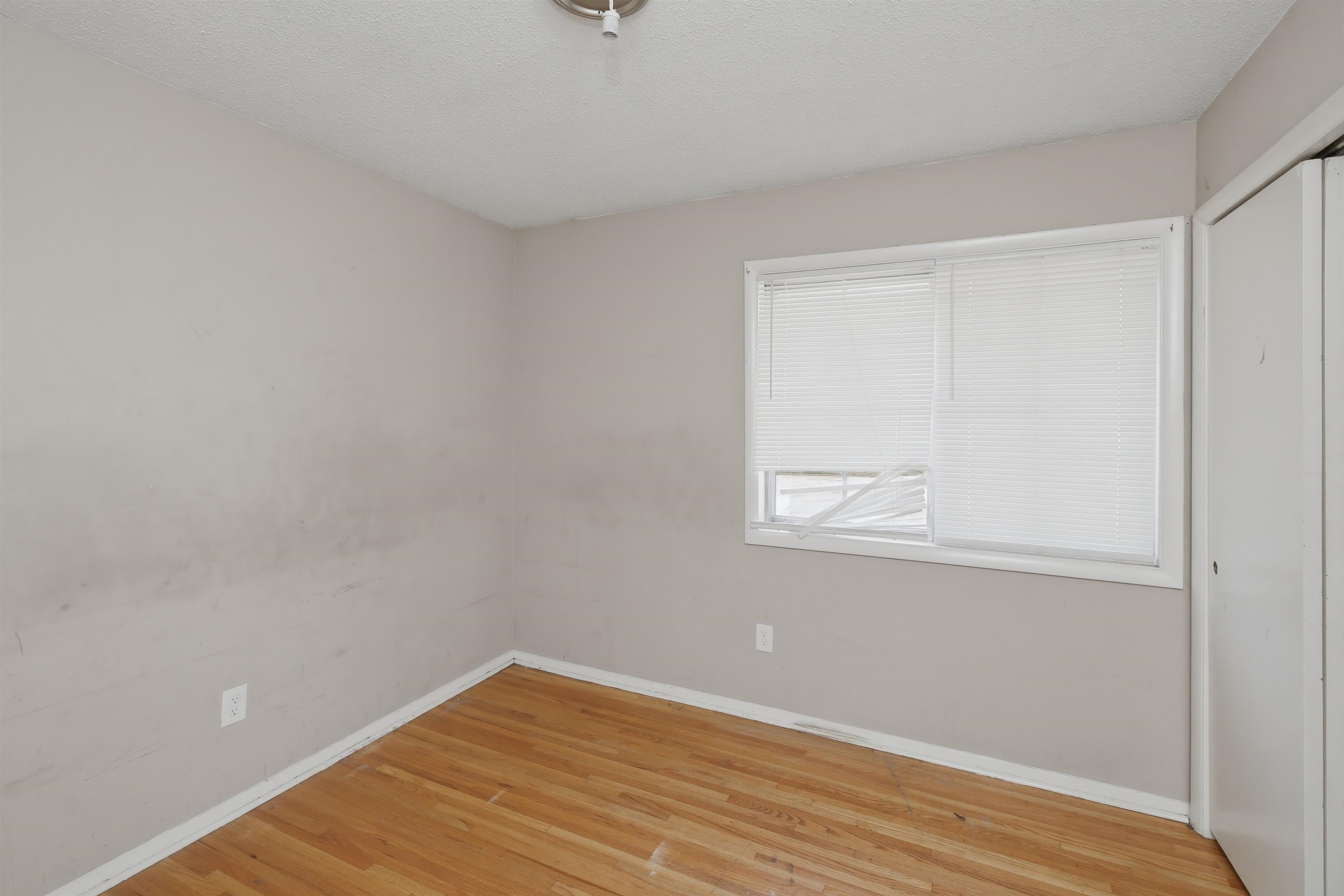 4709 Raleigh-lagrange Rd Property Photo 12