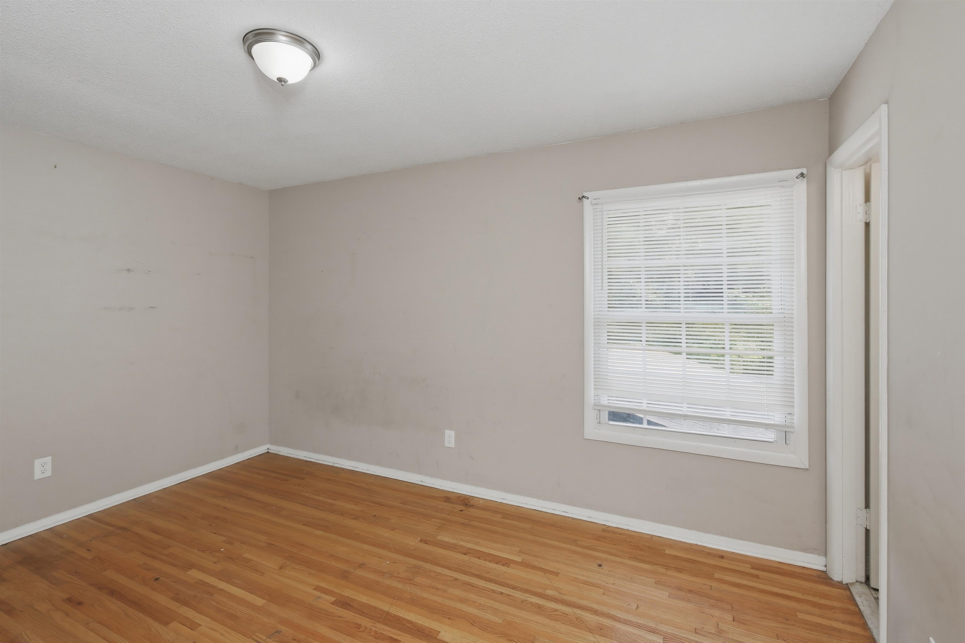 4709 Raleigh-lagrange Rd Property Photo 13