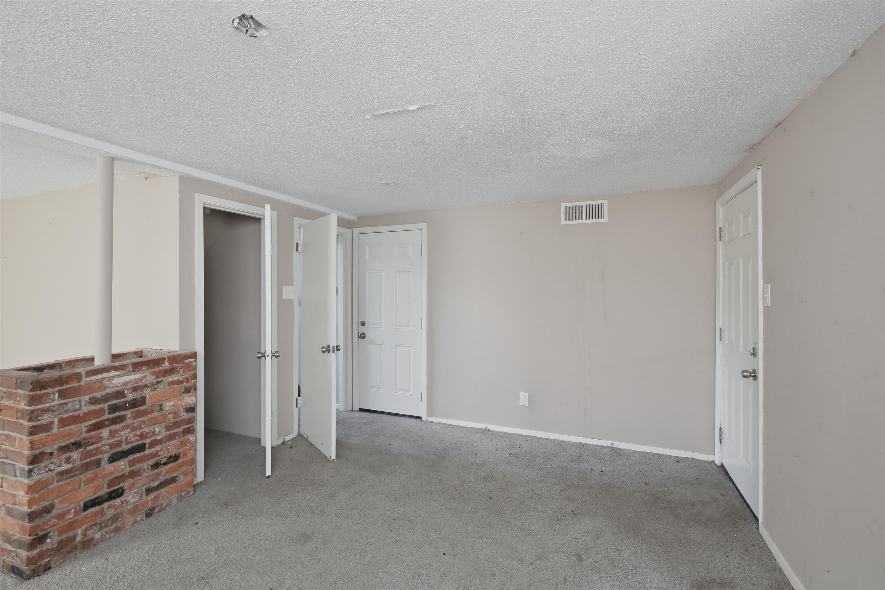 4709 Raleigh-lagrange Rd Property Photo 21