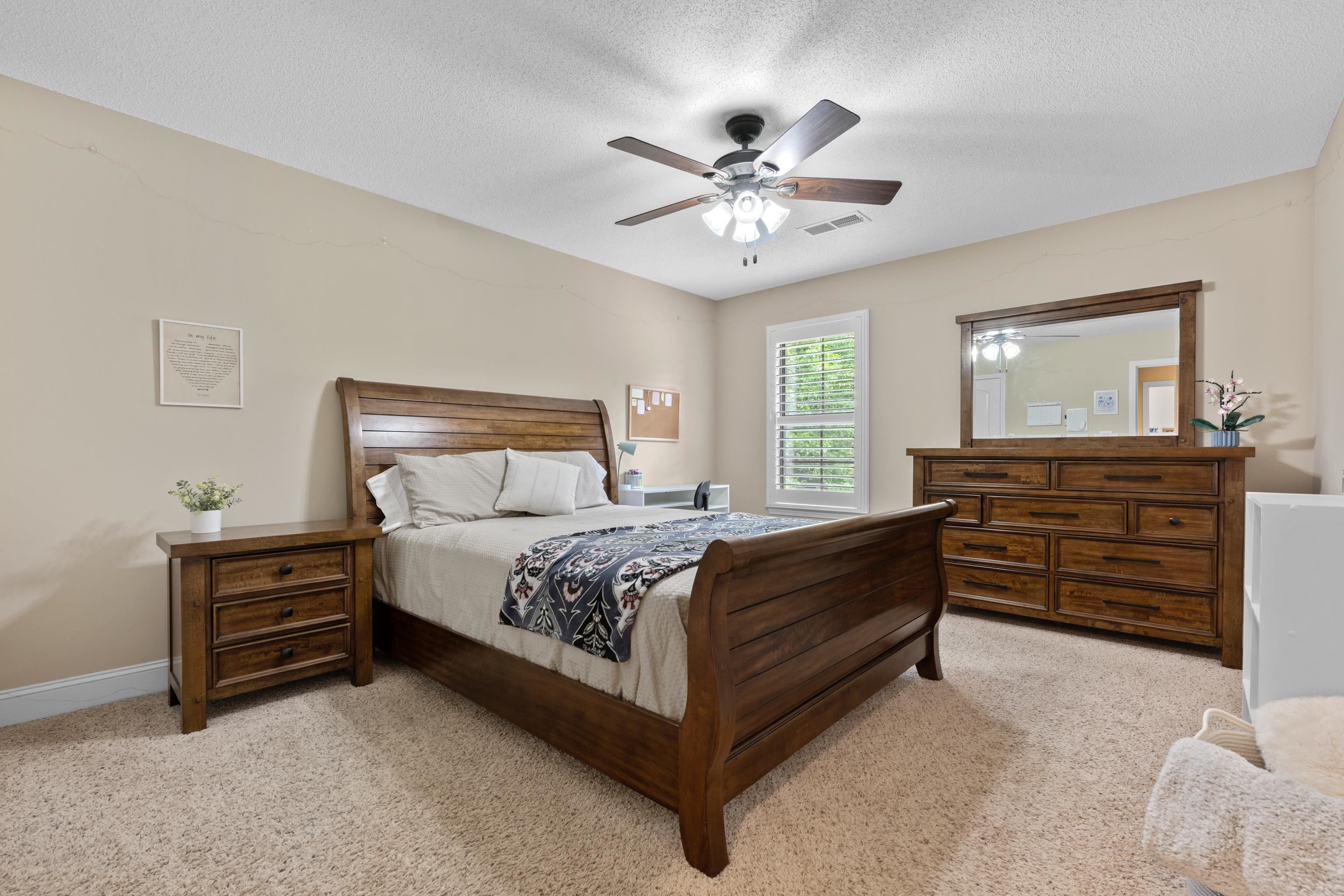 1586 Mckenas Way Cv Property Photo 18