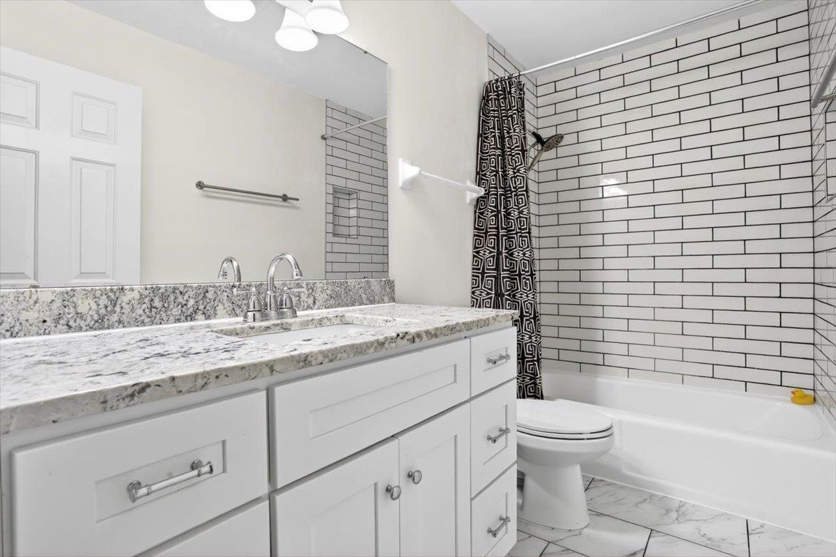 7360 Magnolia Ridge Dr Property Photo 15