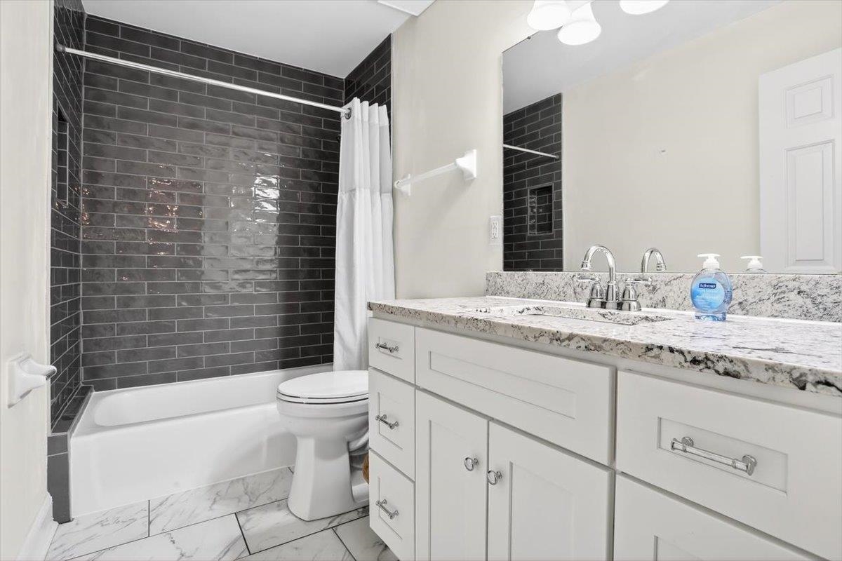 7360 Magnolia Ridge Dr Property Photo 17
