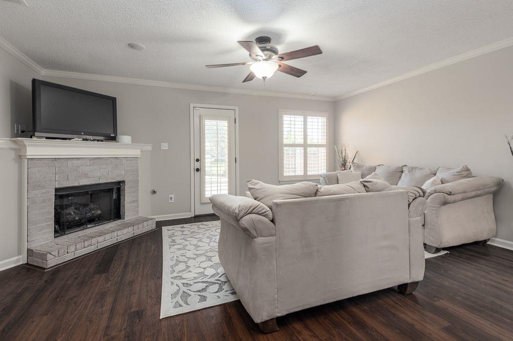 9768 Riggin Dr Property Photo 12