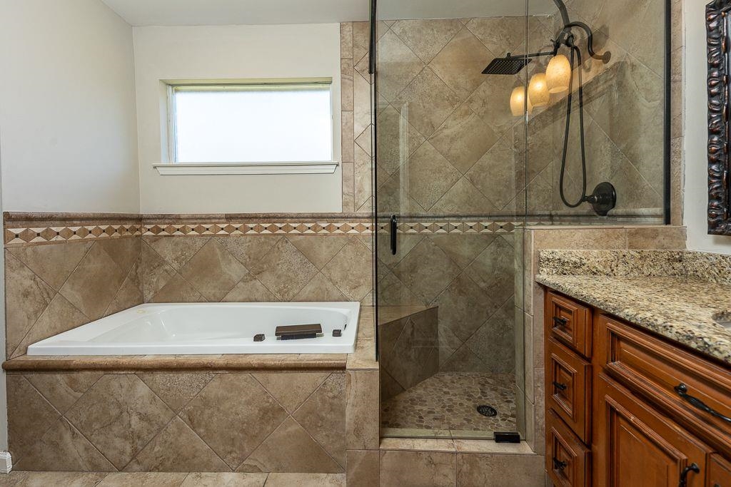 9768 Riggin Dr Property Photo 18