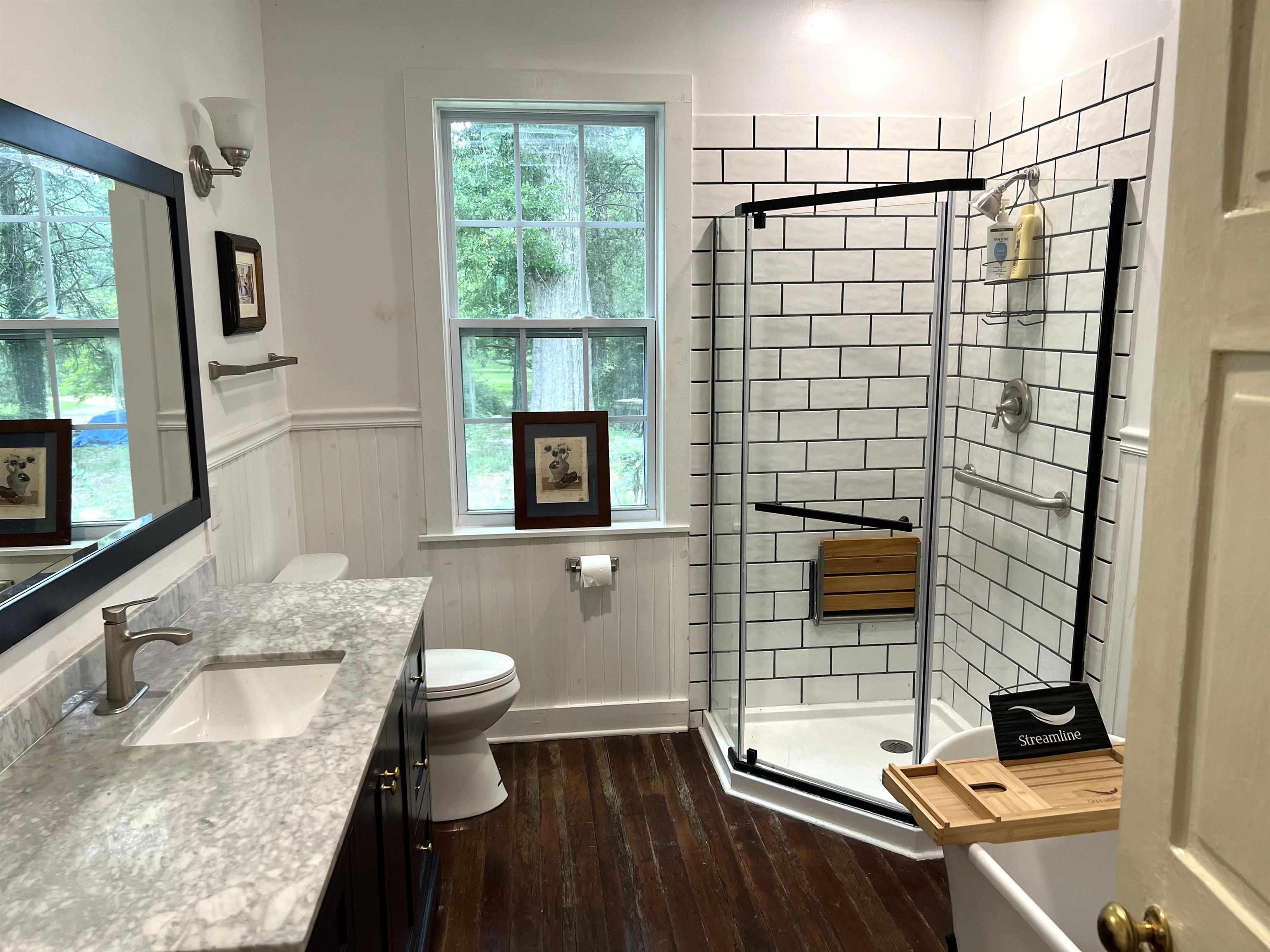320 Fourth St Property Photo 15
