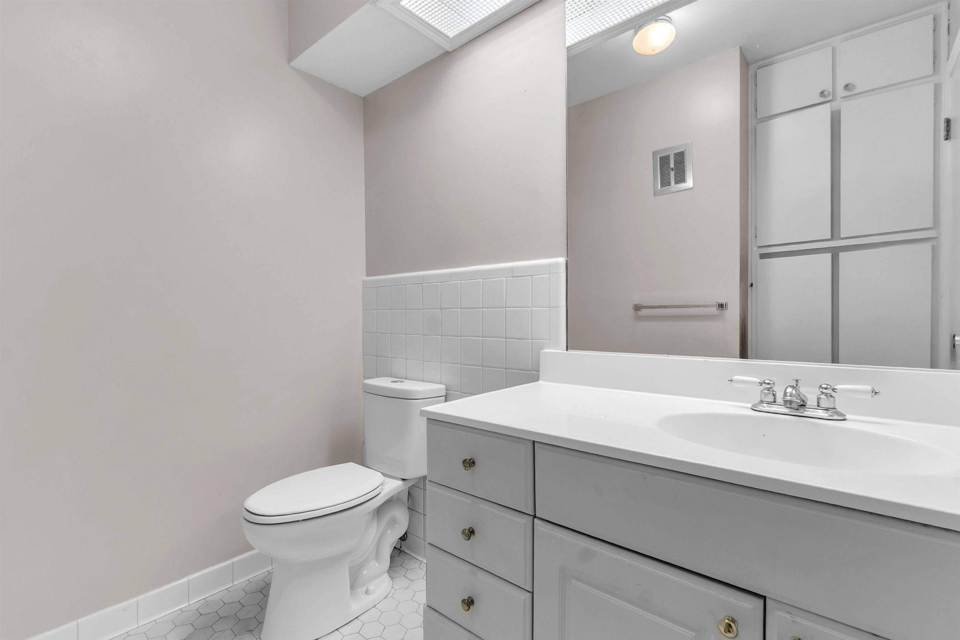 4400 Poplar Ave 21 Property Photo 18