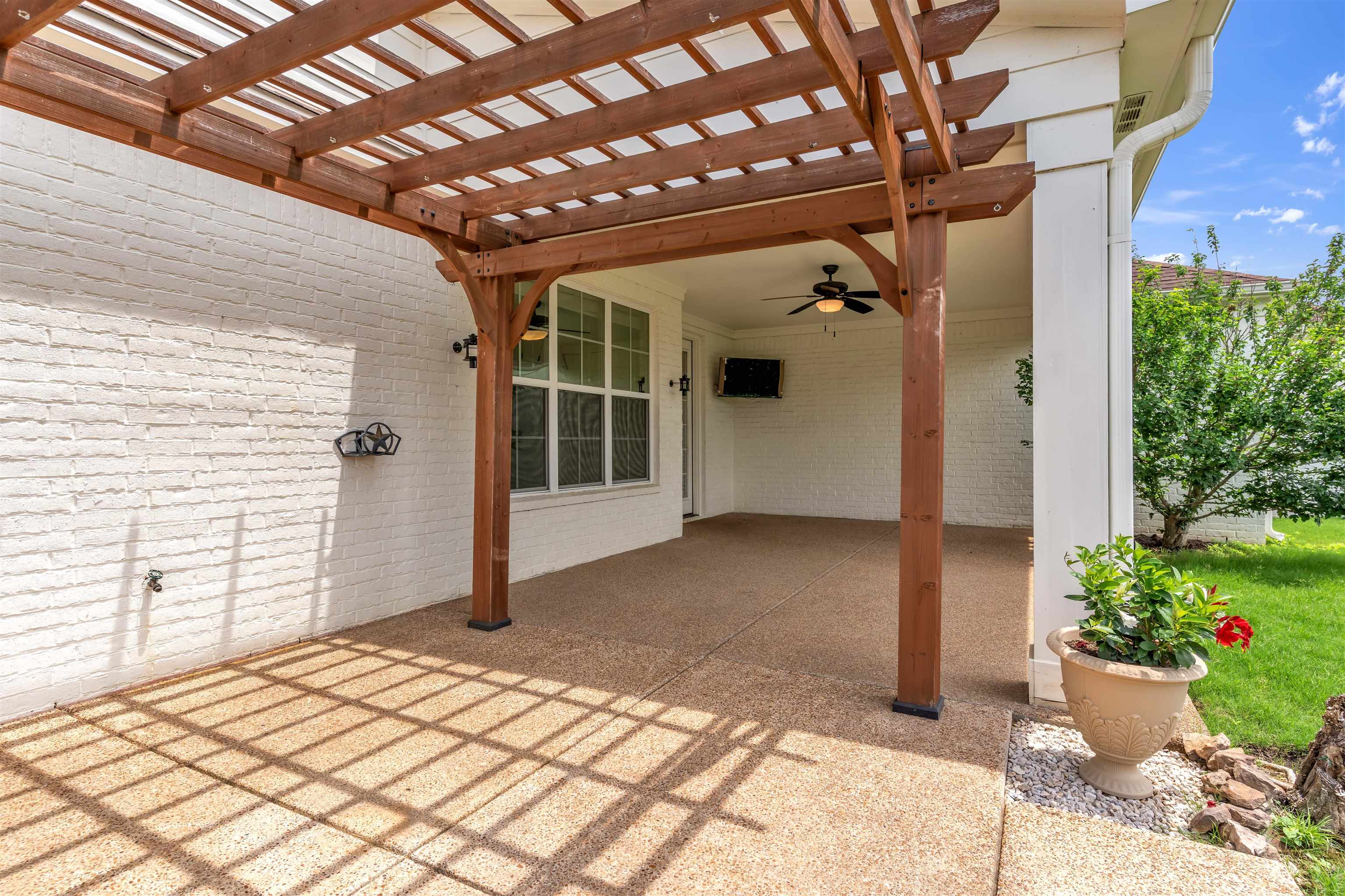 5621 Heather Oak Dr Property Photo 33