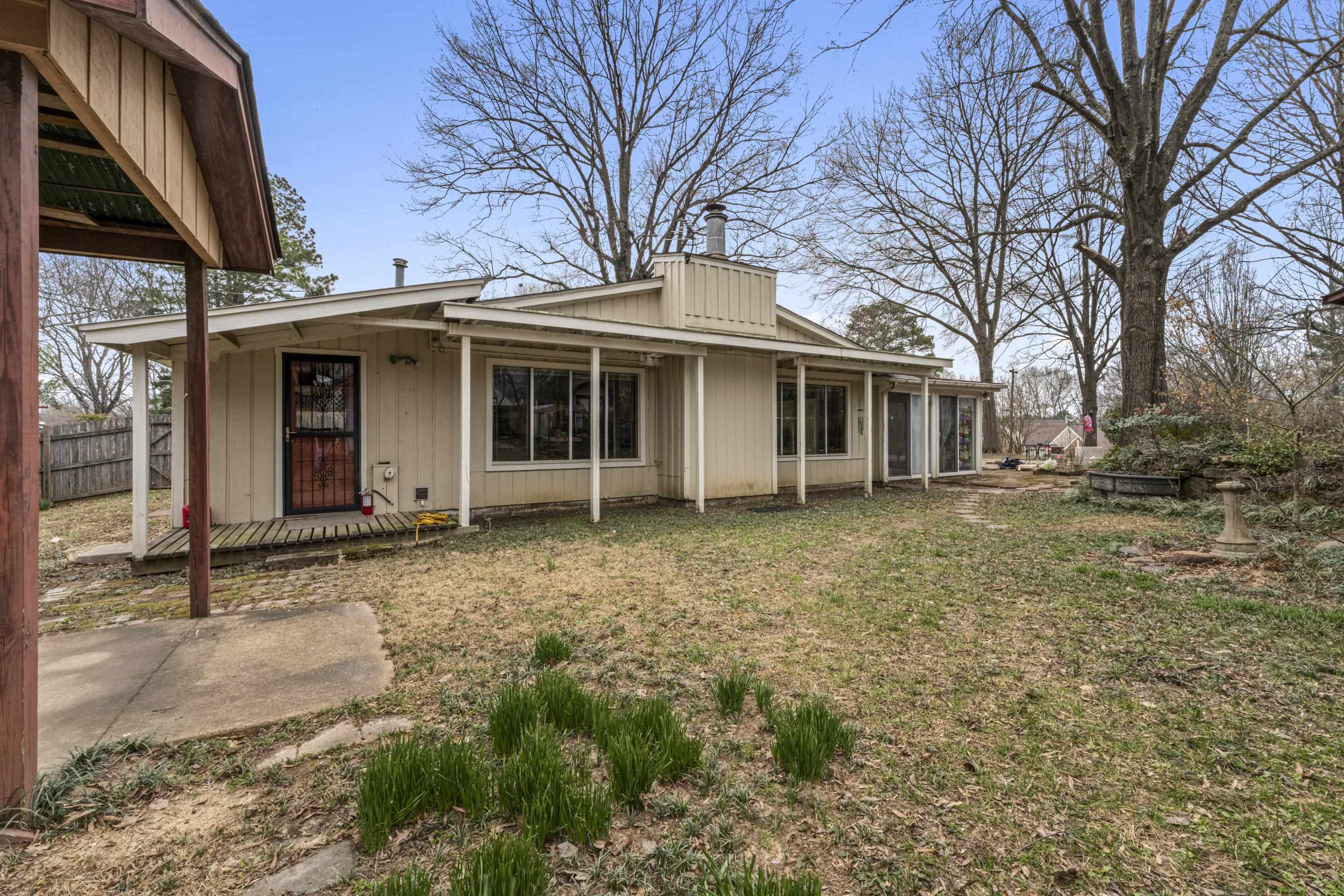 319 Homeville Rd Property Photo 4