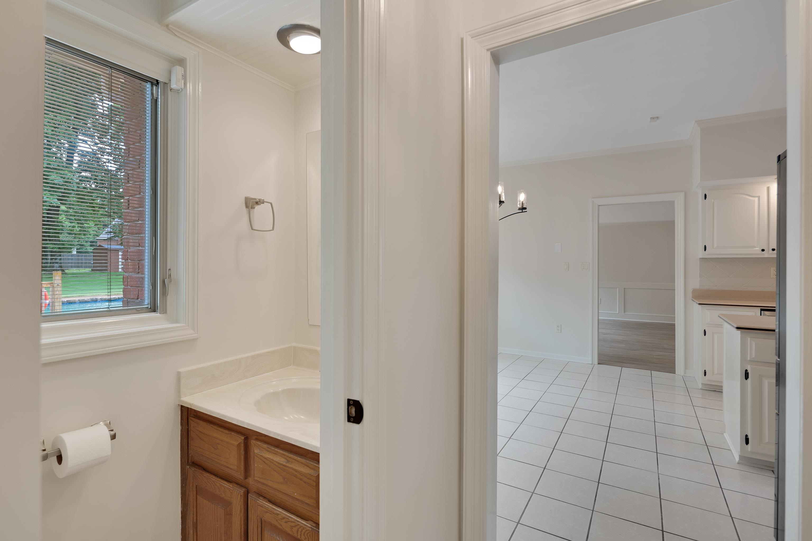 10120 Barn Hill Dr Property Photo 13