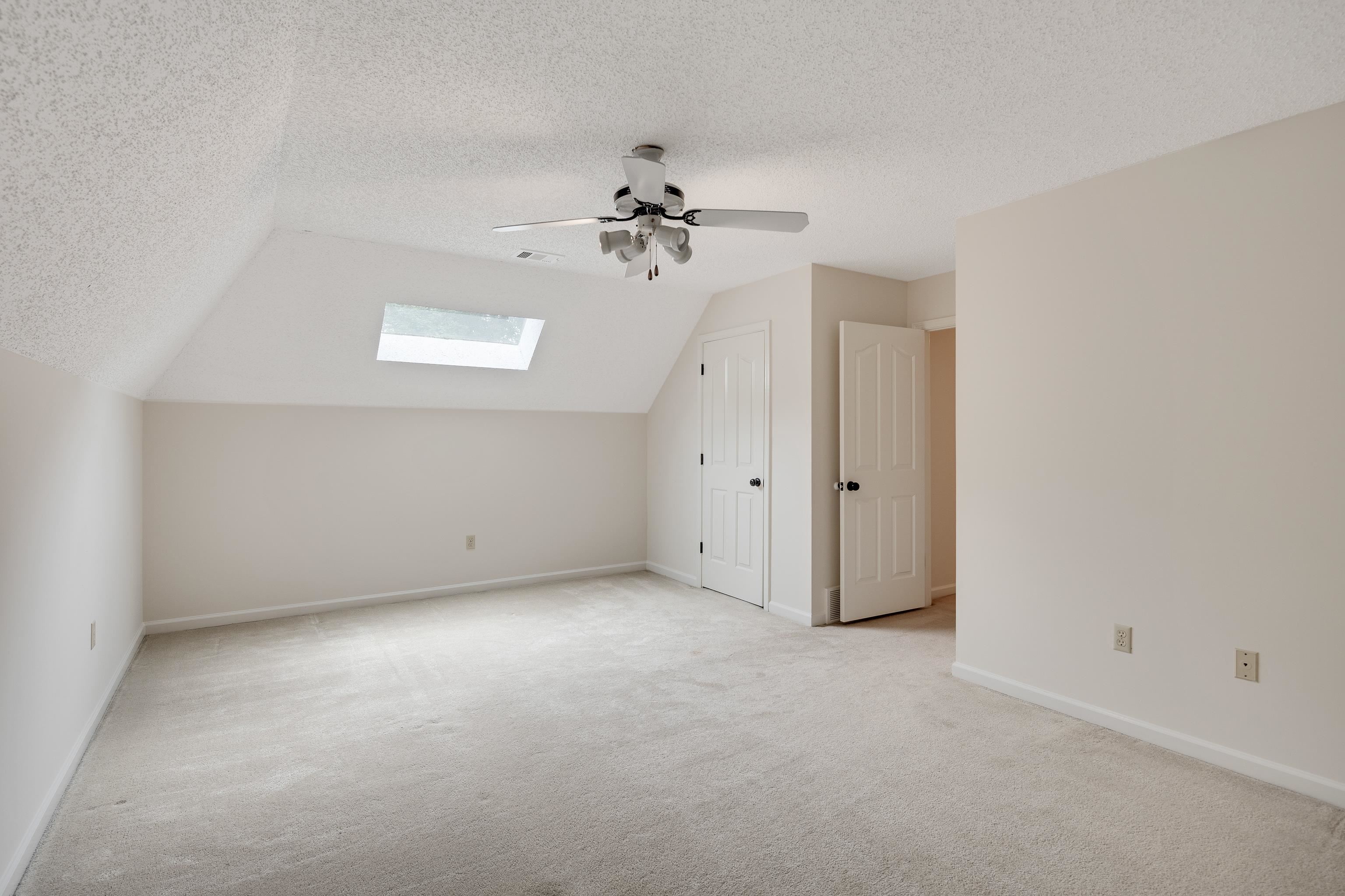 10120 Barn Hill Dr Property Photo 35