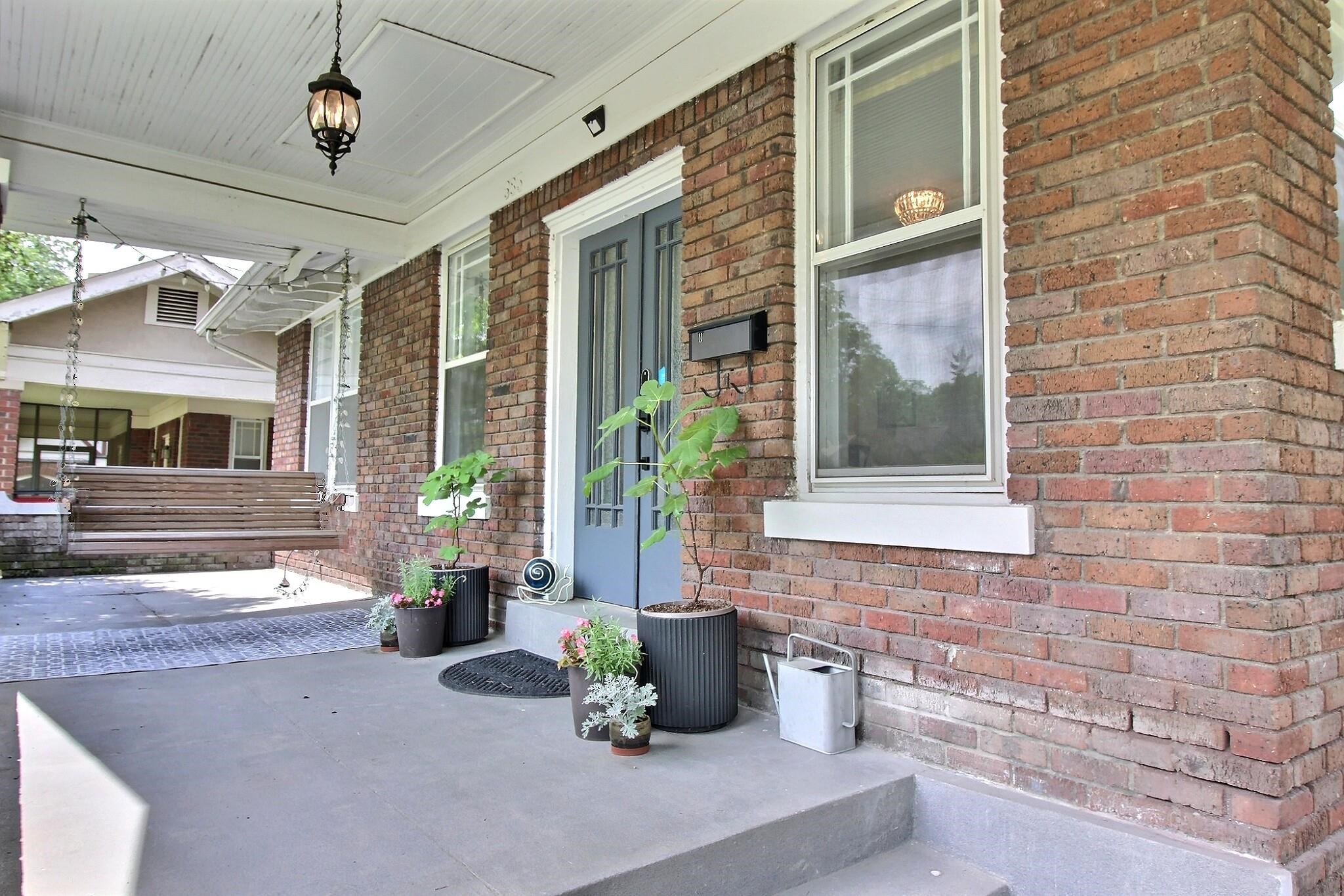 683 N Mclean Blvd Property Photo 2