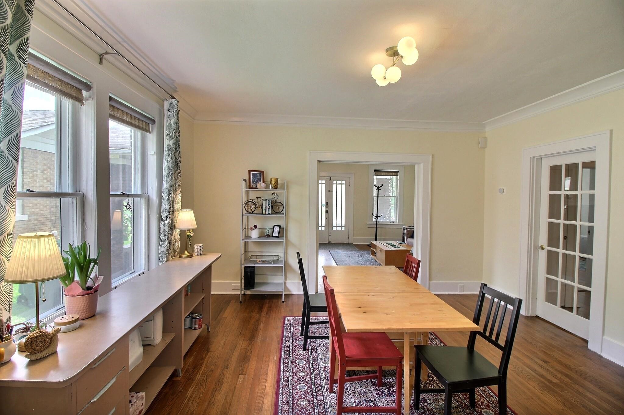 683 N Mclean Blvd Property Photo 6