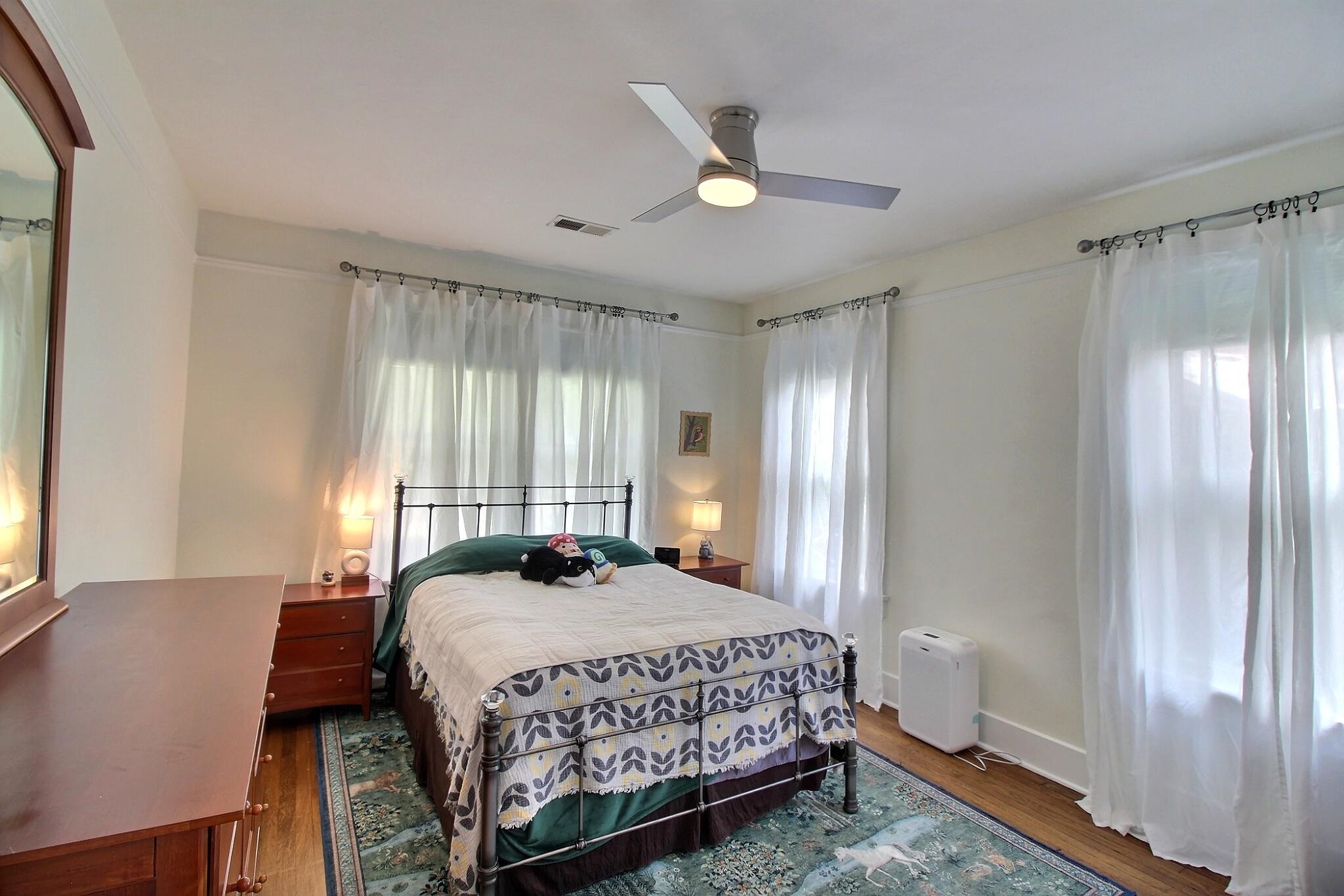 683 N Mclean Blvd Property Photo 12