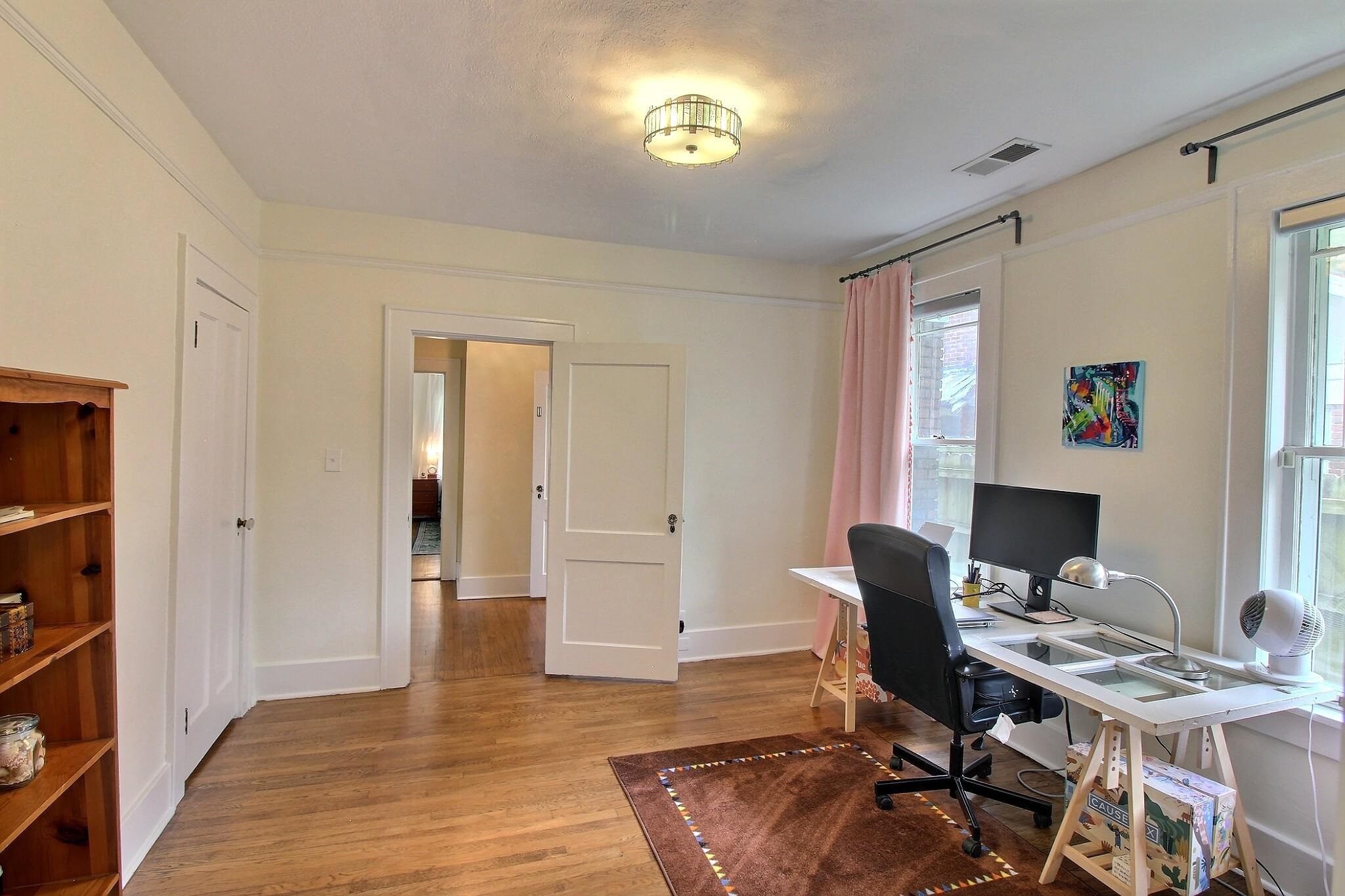683 N Mclean Blvd Property Photo 13