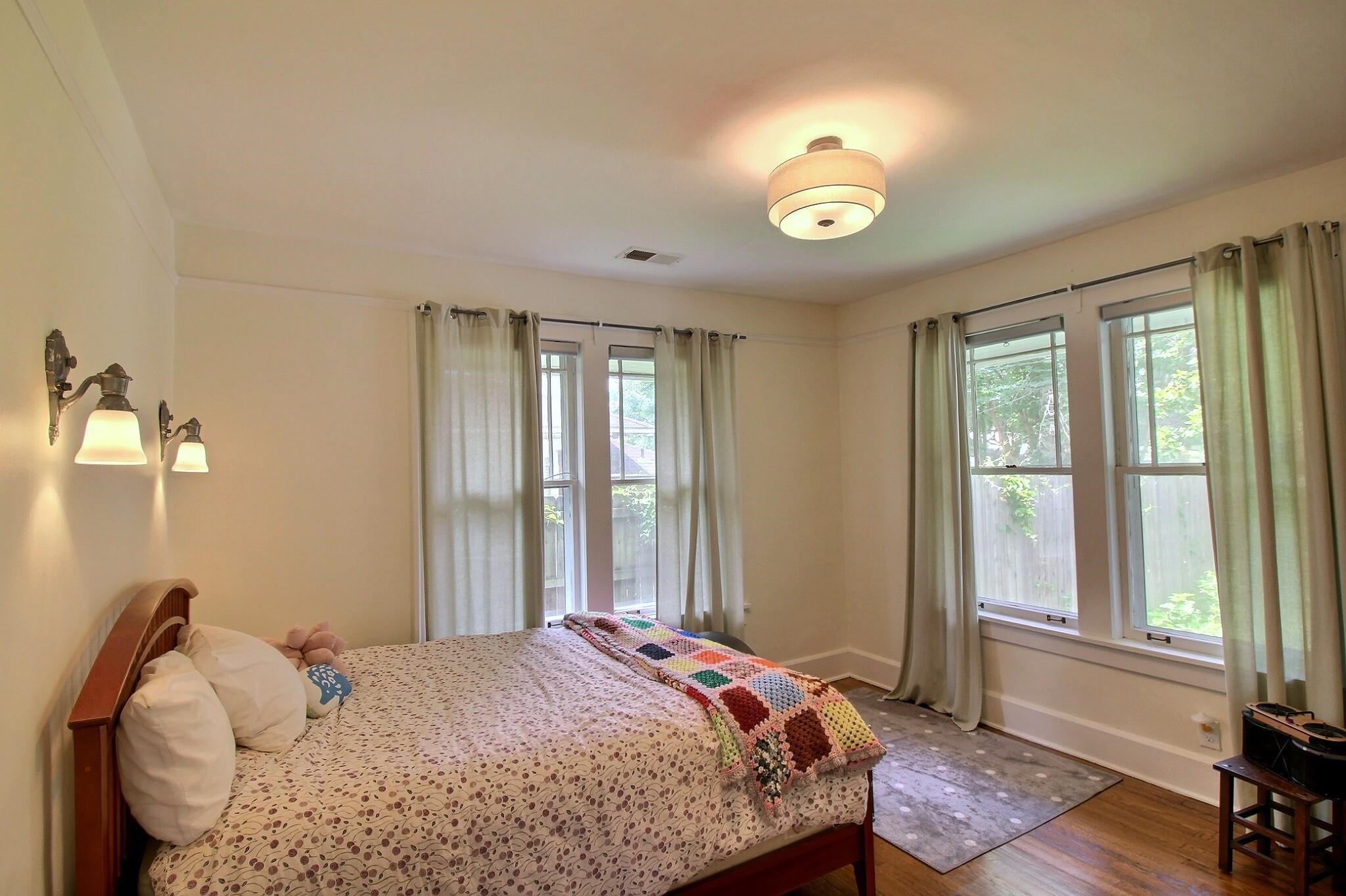 683 N Mclean Blvd Property Photo 15