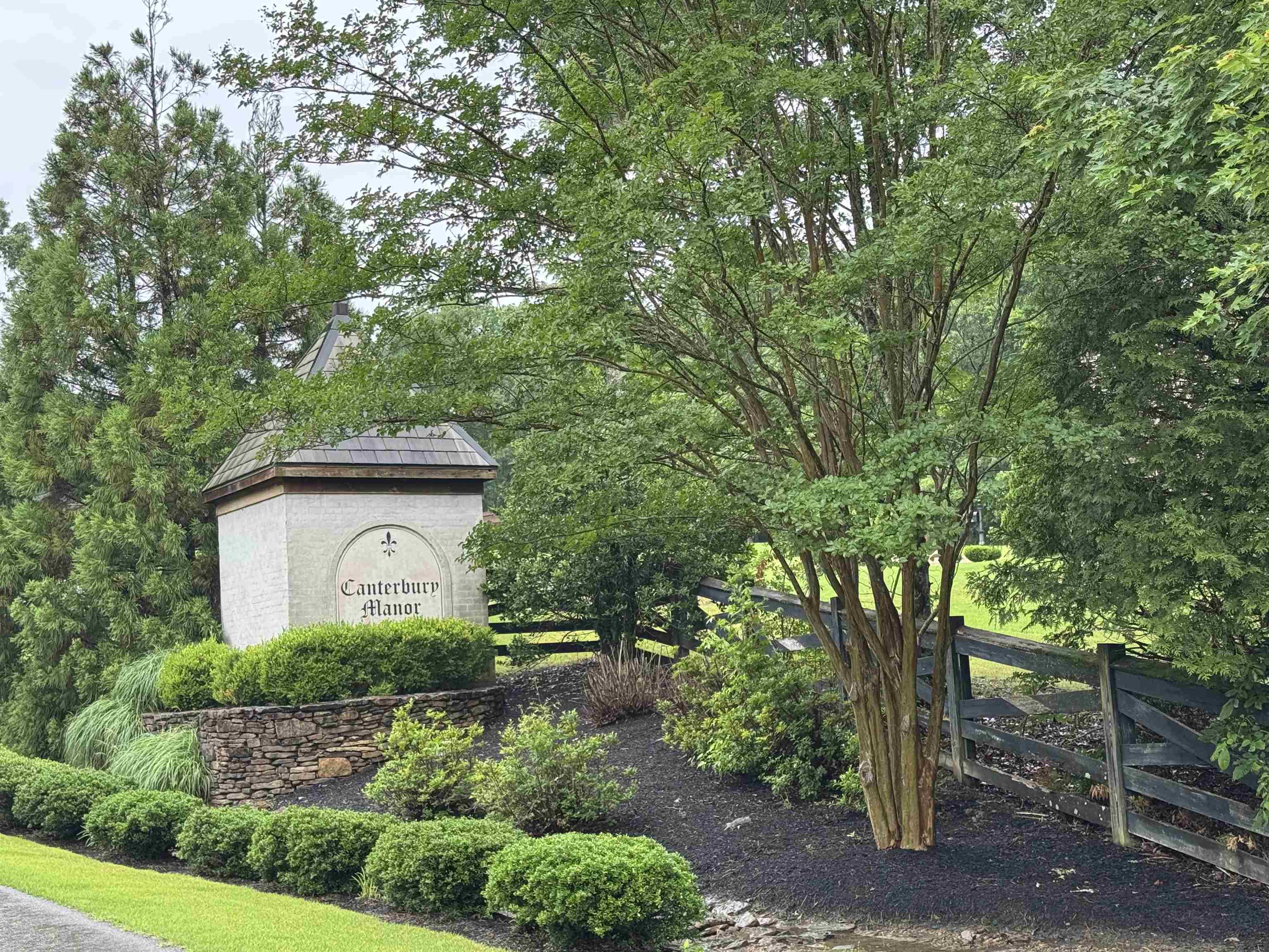 265 Millbury Ln Property Photo 1