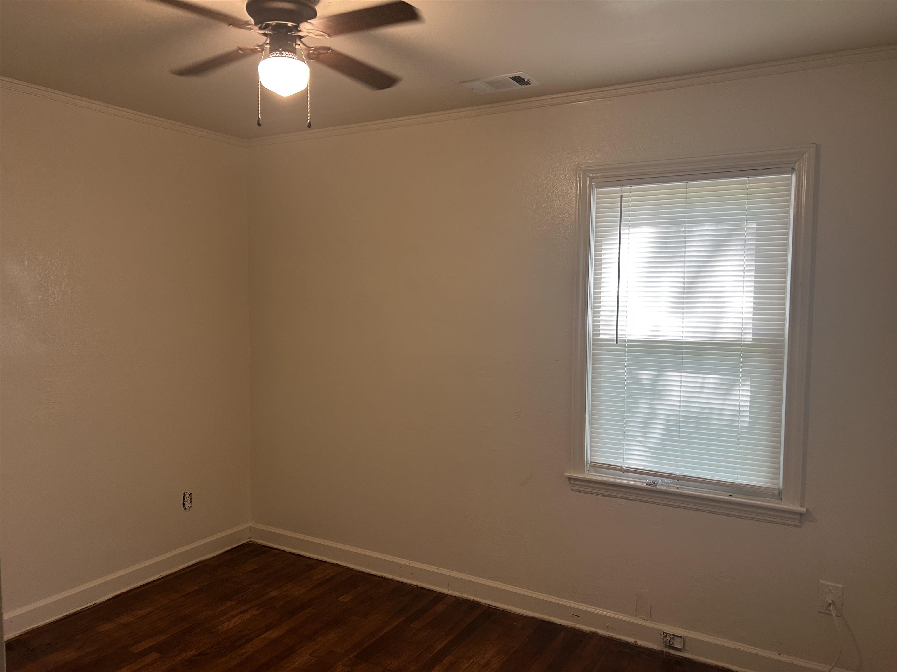 904 N Ball Ave Property Photo 10