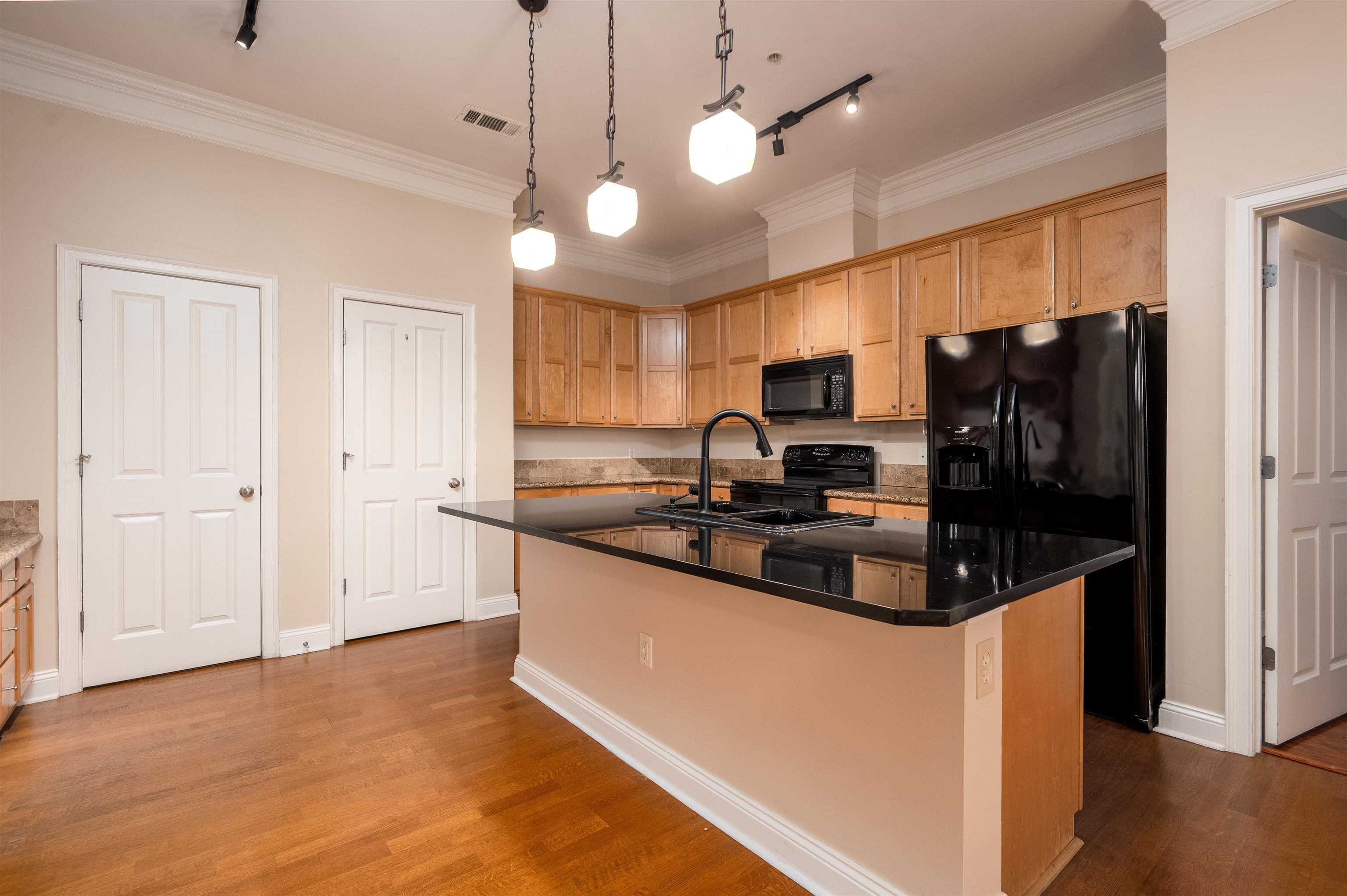 680 Harbor Bend Rd 309 Property Photo 4