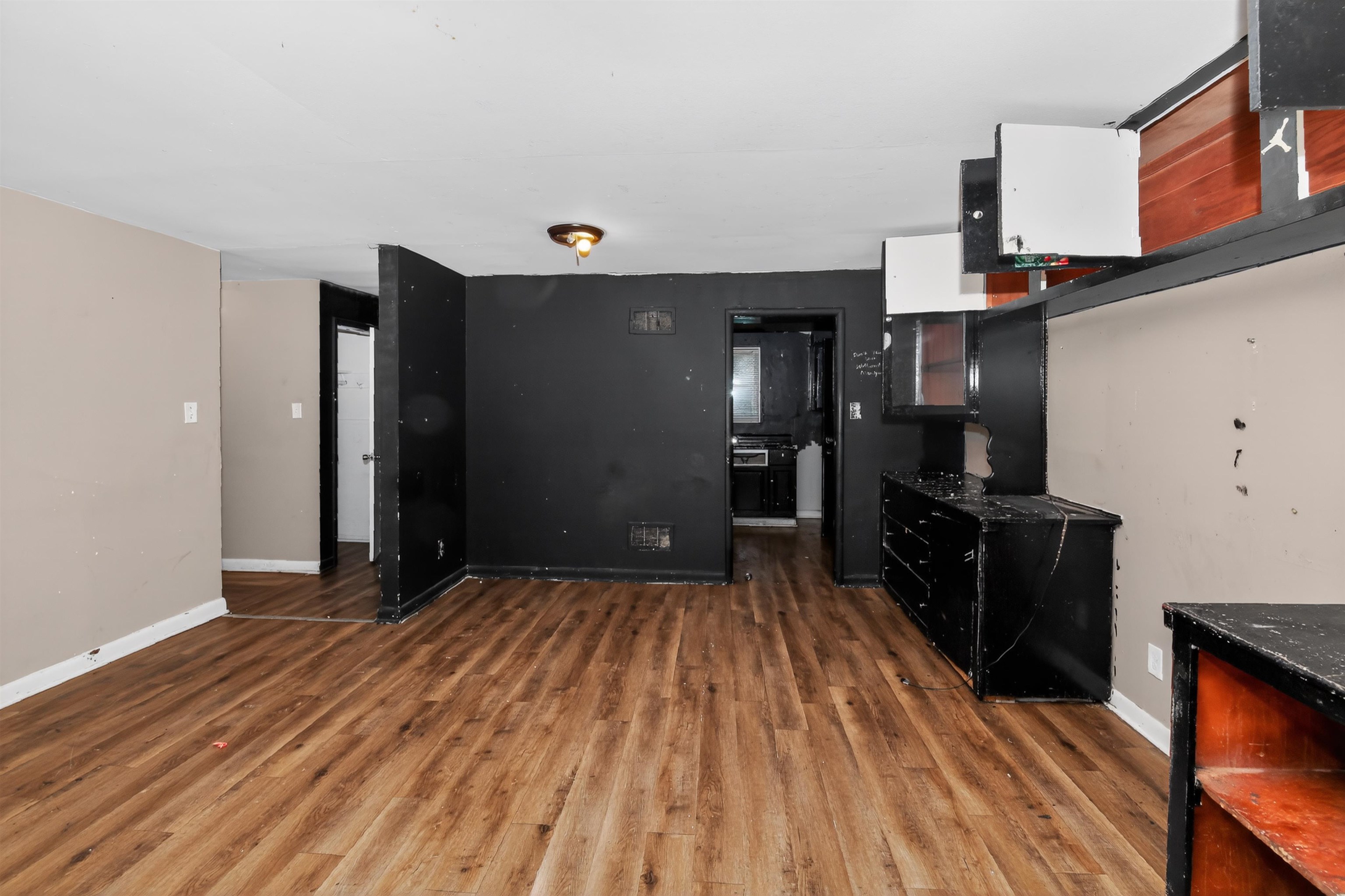 1745 Claire Ave Property Photo 7