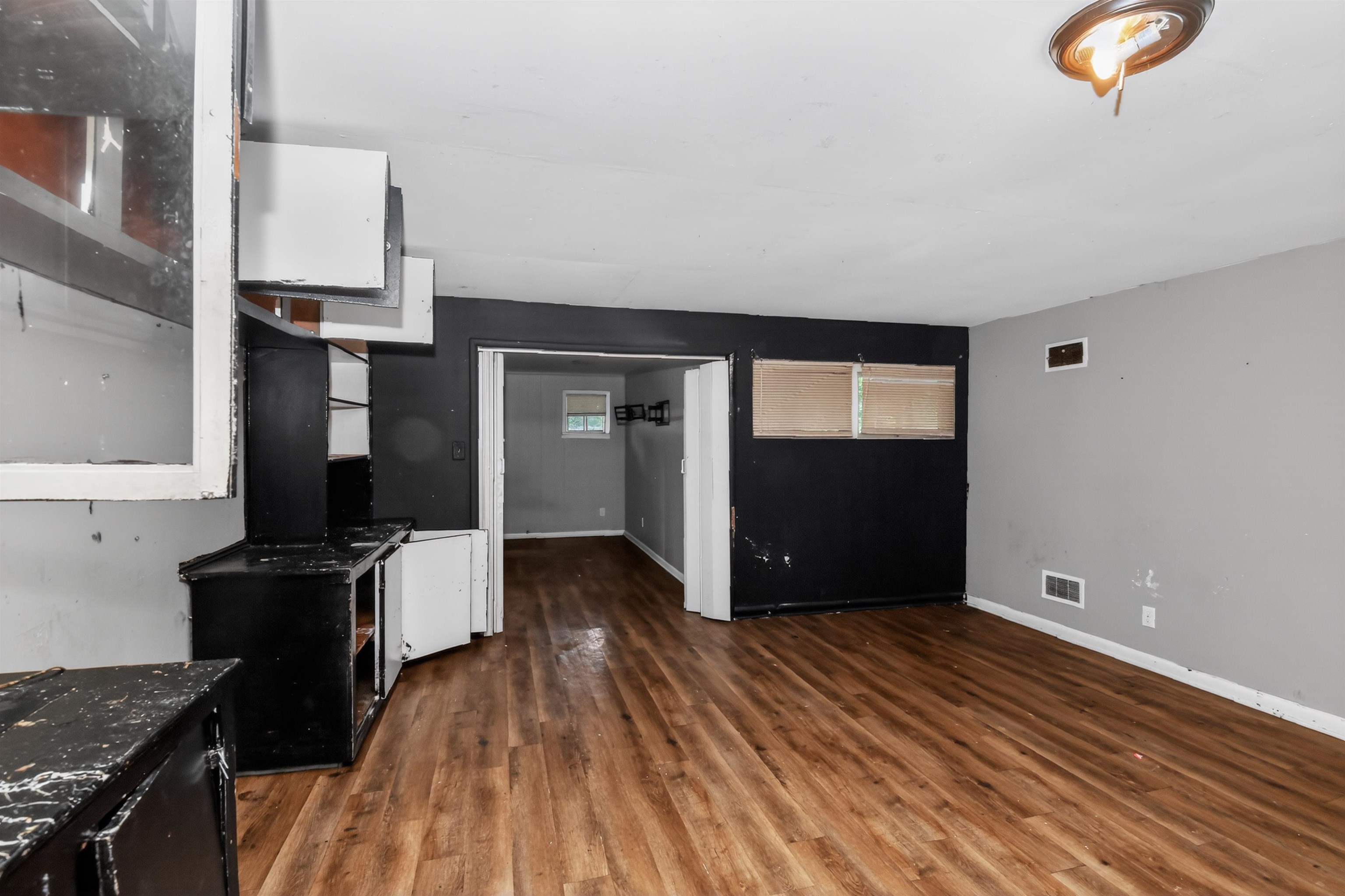 1745 Claire Ave Property Photo 9