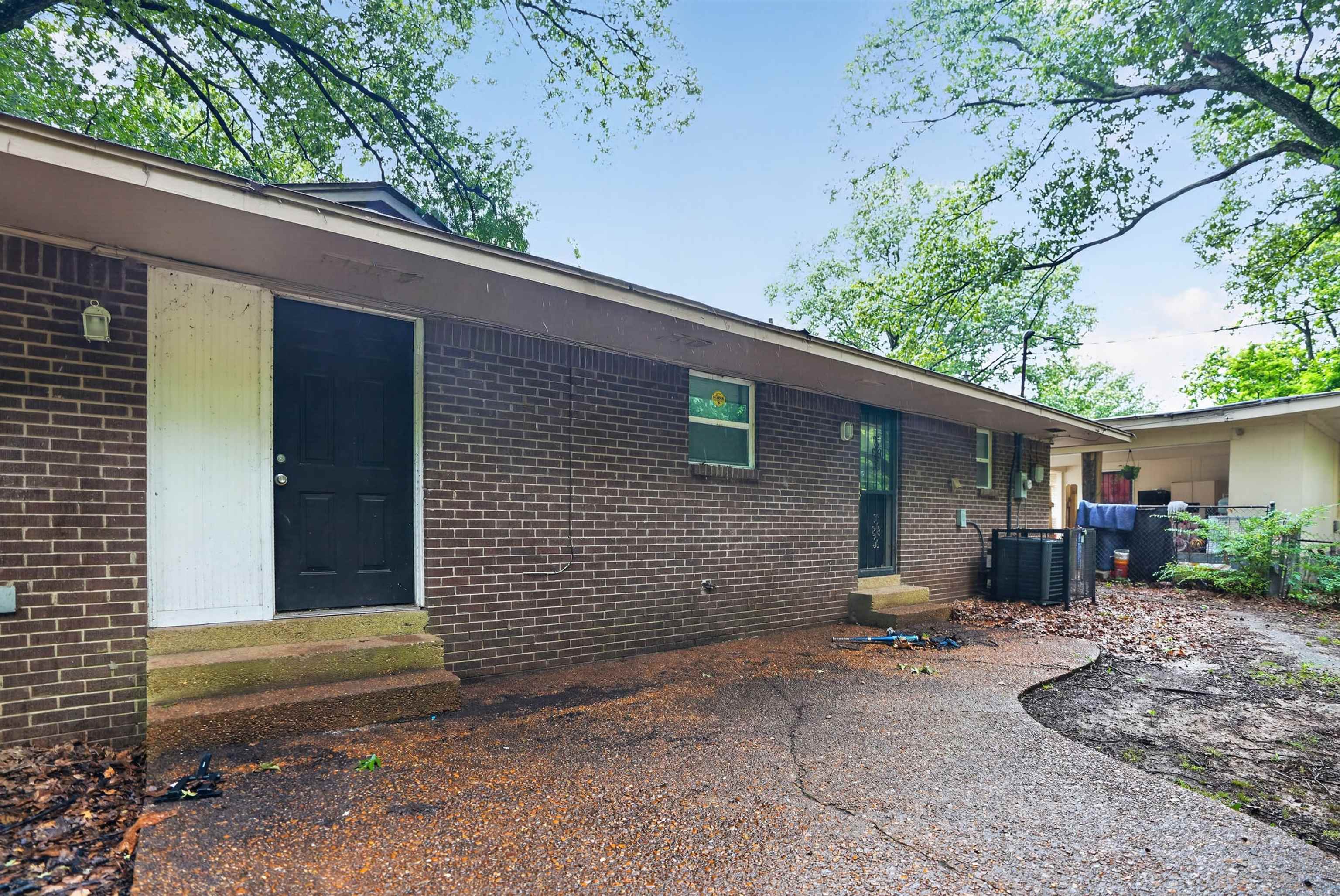1890 Pennel Rd Property Photo 4