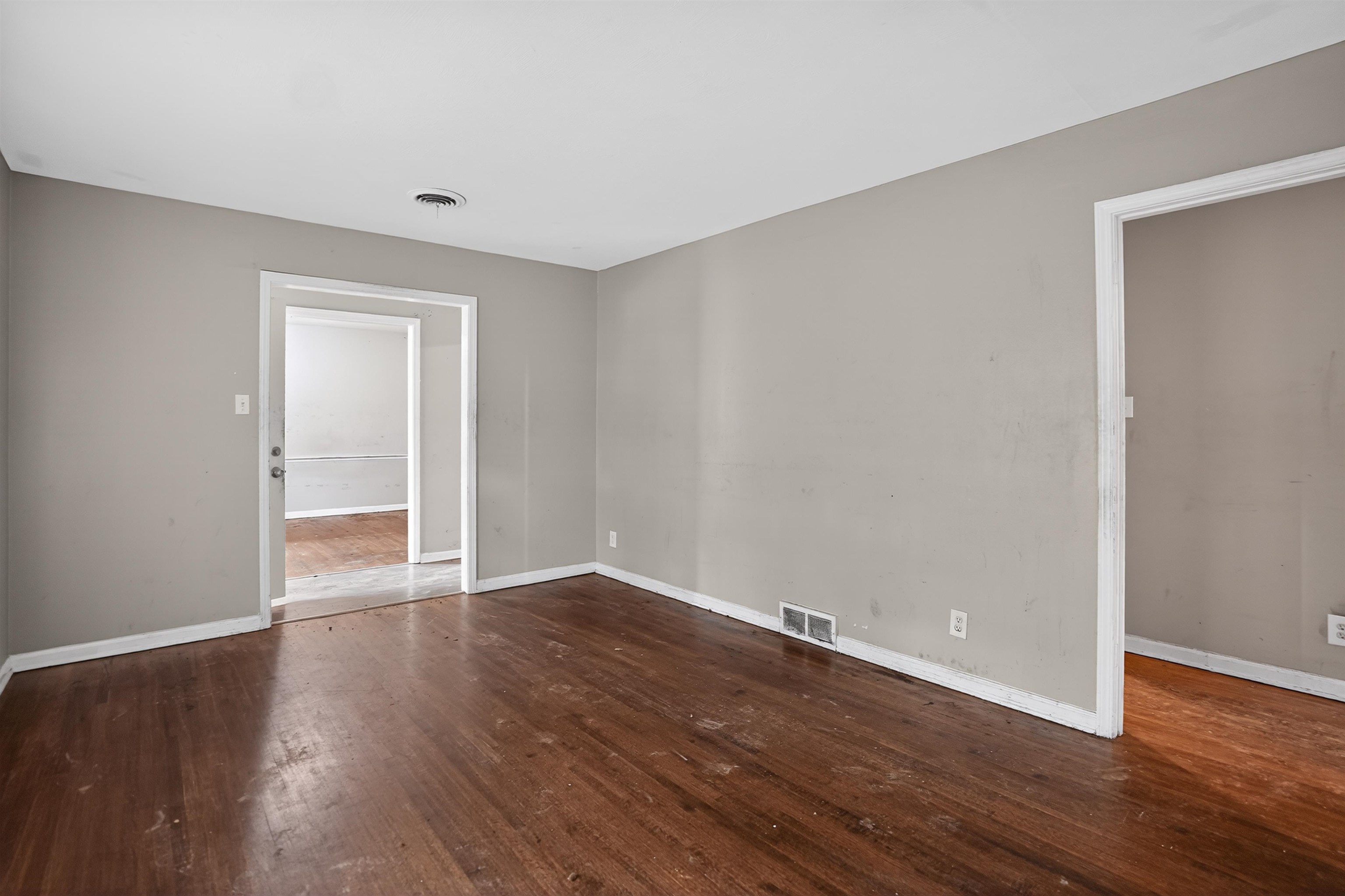 1890 Pennel Rd Property Photo 6