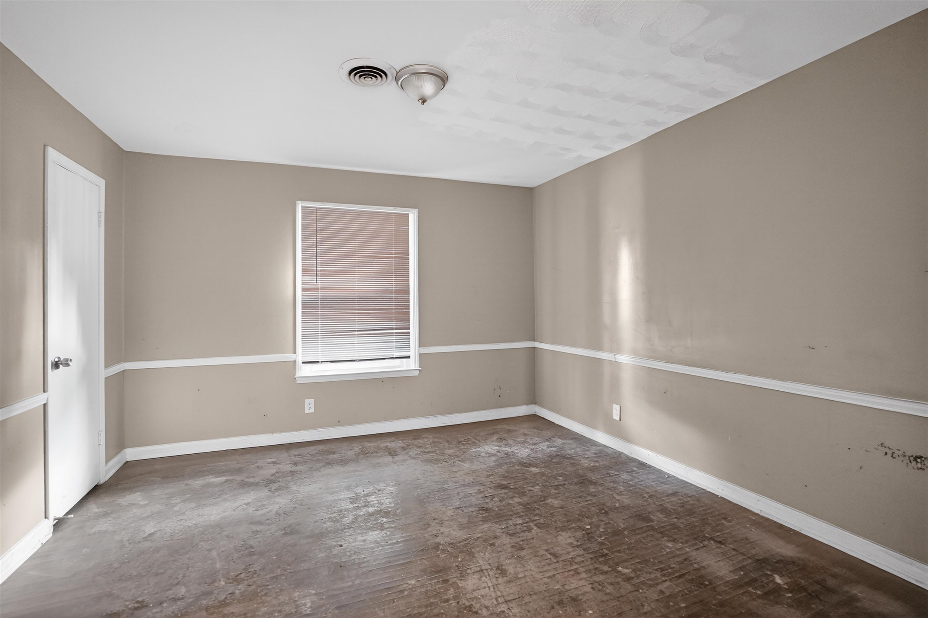 1890 Pennel Rd Property Photo 8