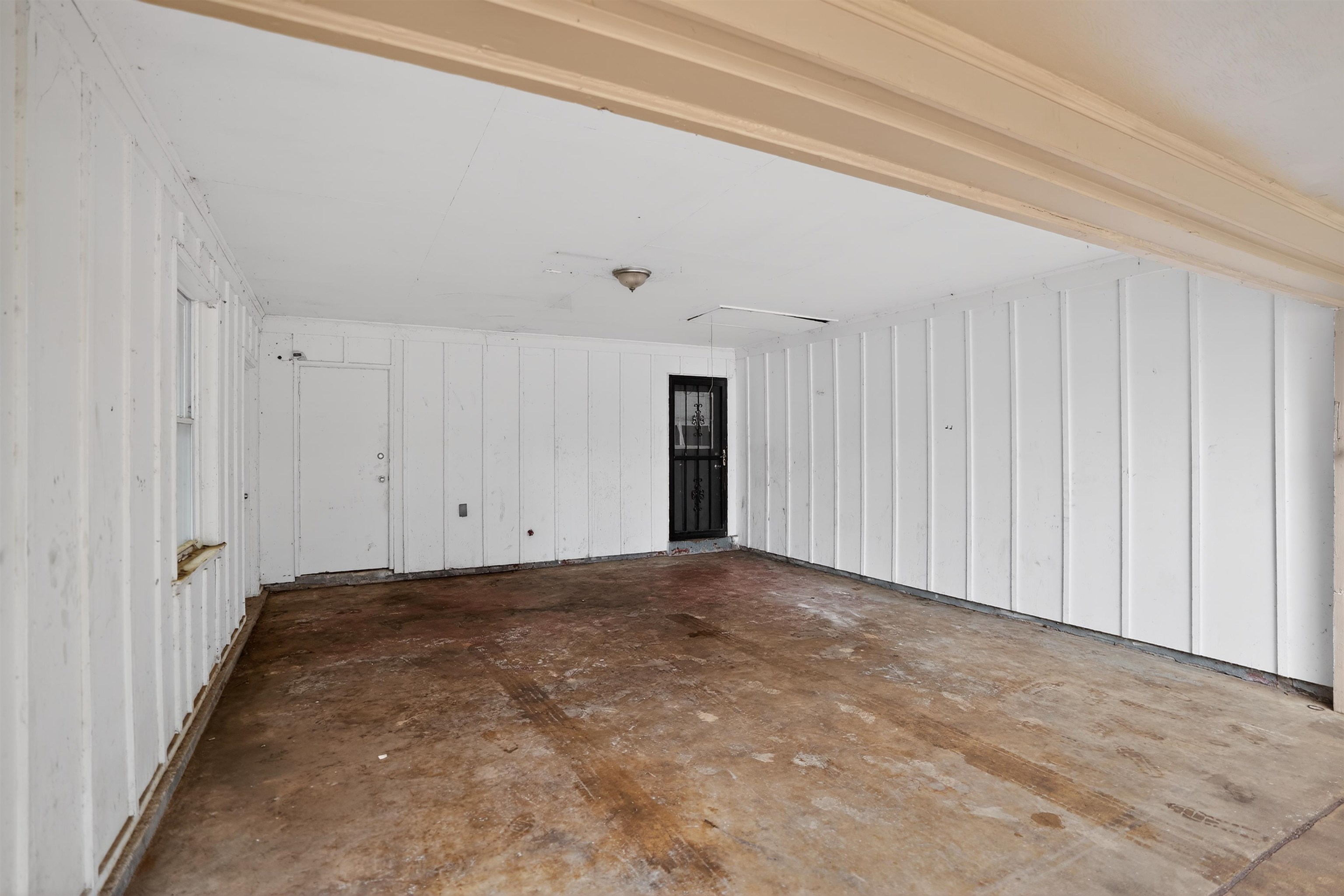 1890 Pennel Rd Property Photo 9