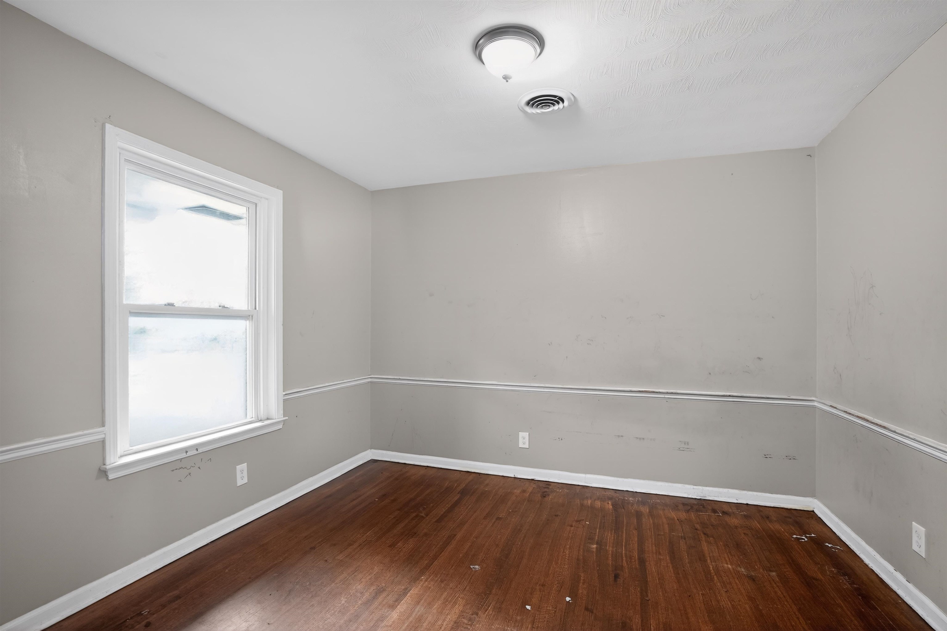 1890 Pennel Rd Property Photo 11