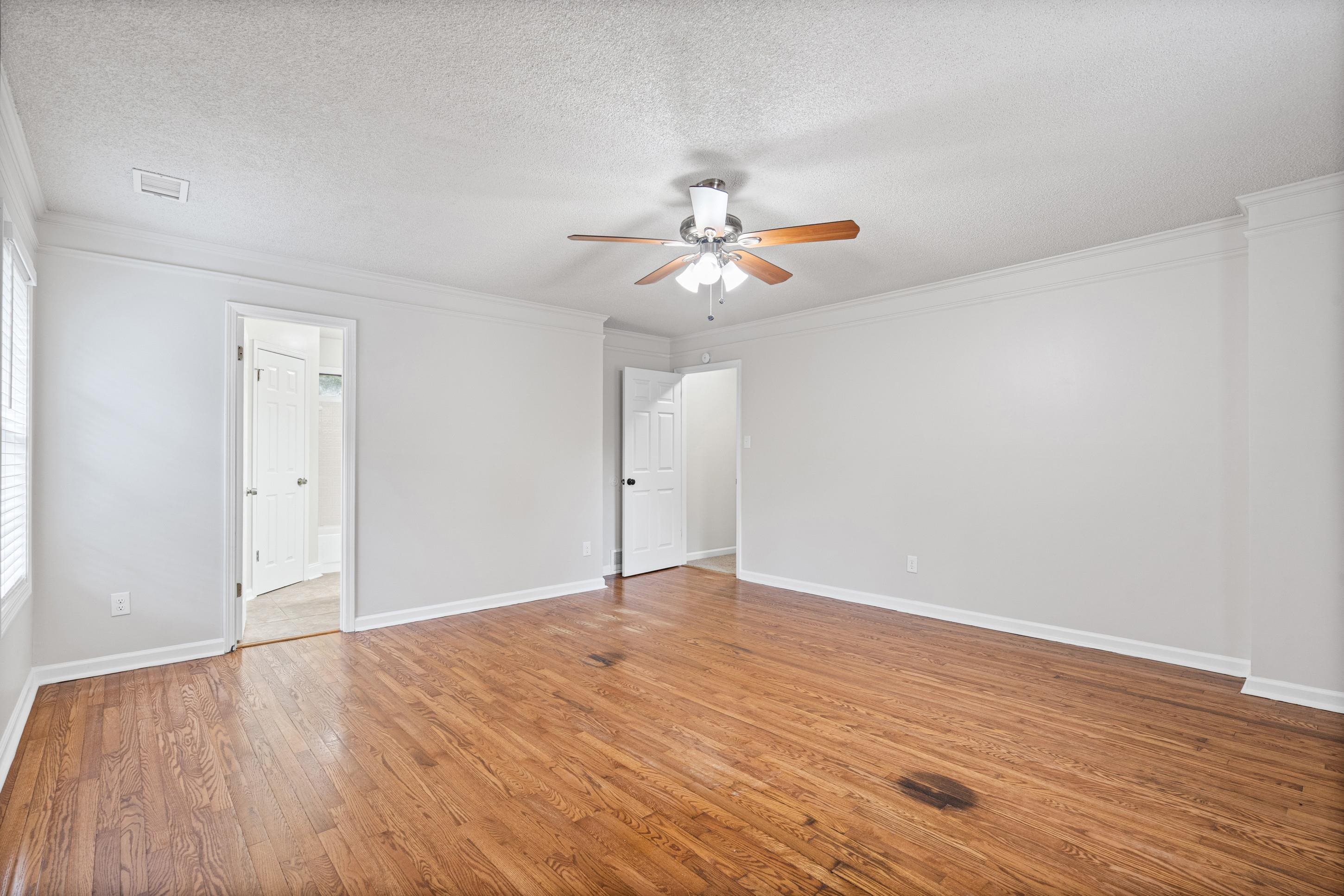 1417 Hawkcrest Cv N Property Photo 11