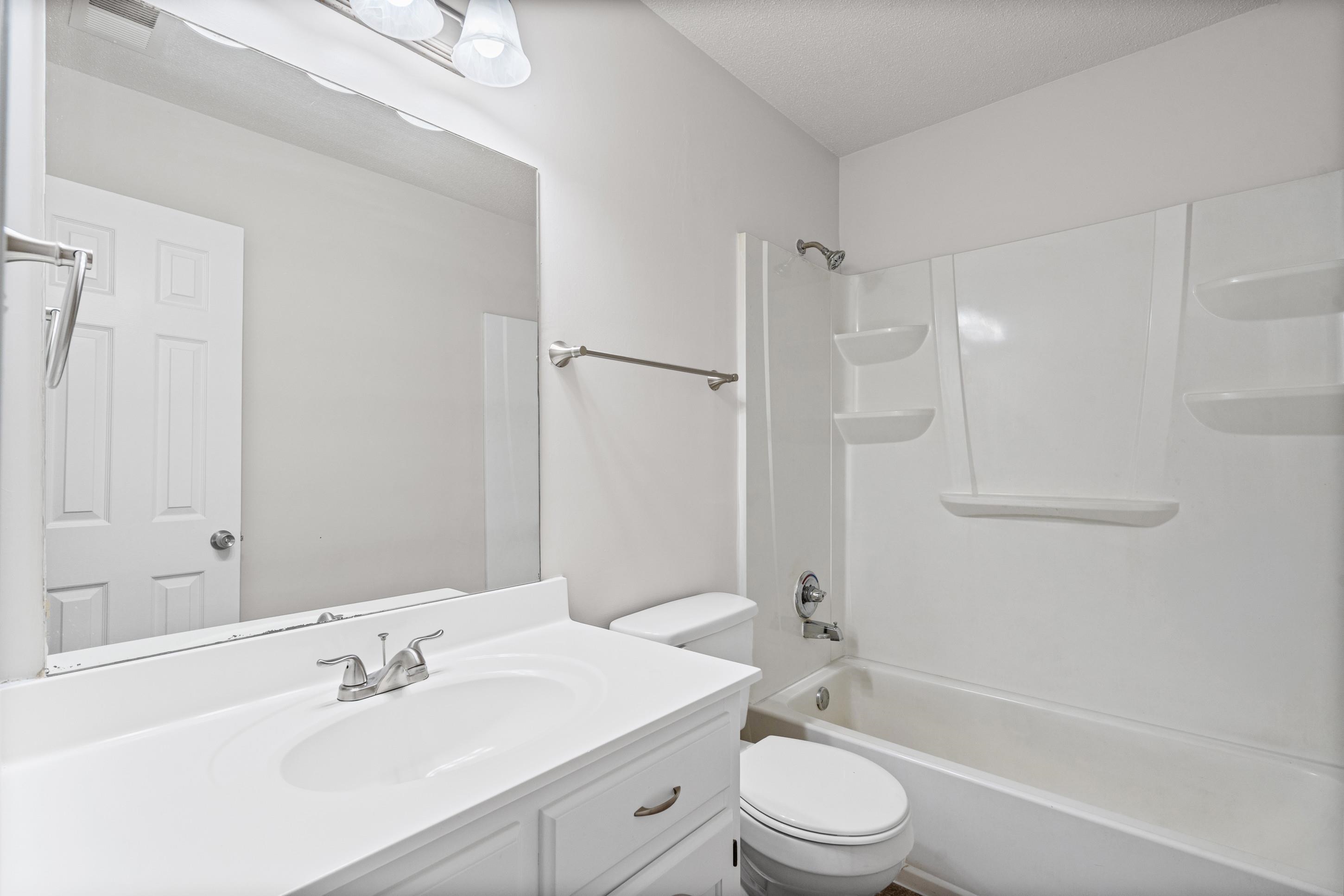 1417 Hawkcrest Cv N Property Photo 16