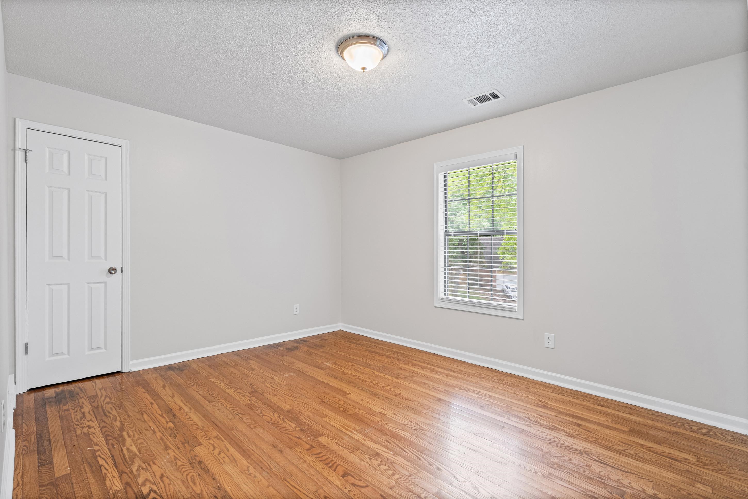 1417 Hawkcrest Cv N Property Photo 19
