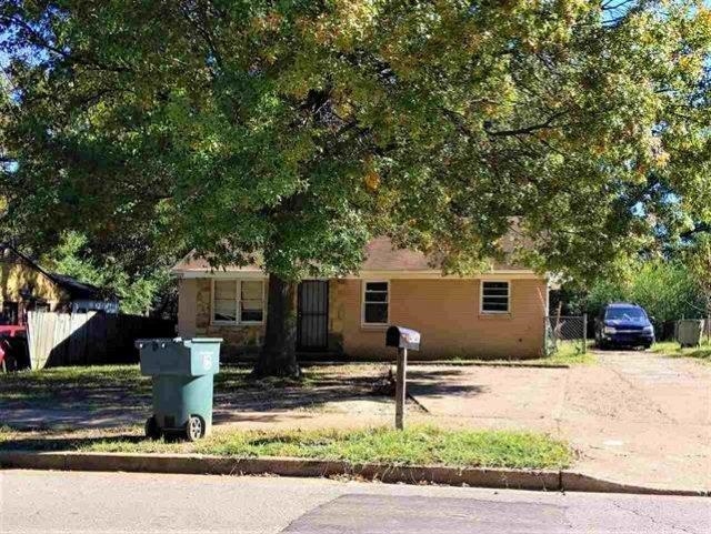 4746 HODGE RD Property Photo 1