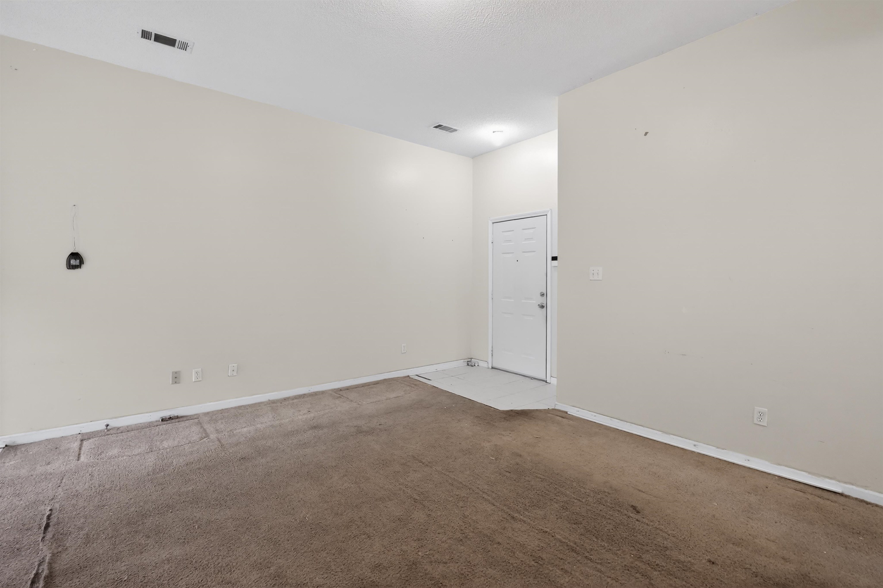 37 New Haven Cv Property Photo 7
