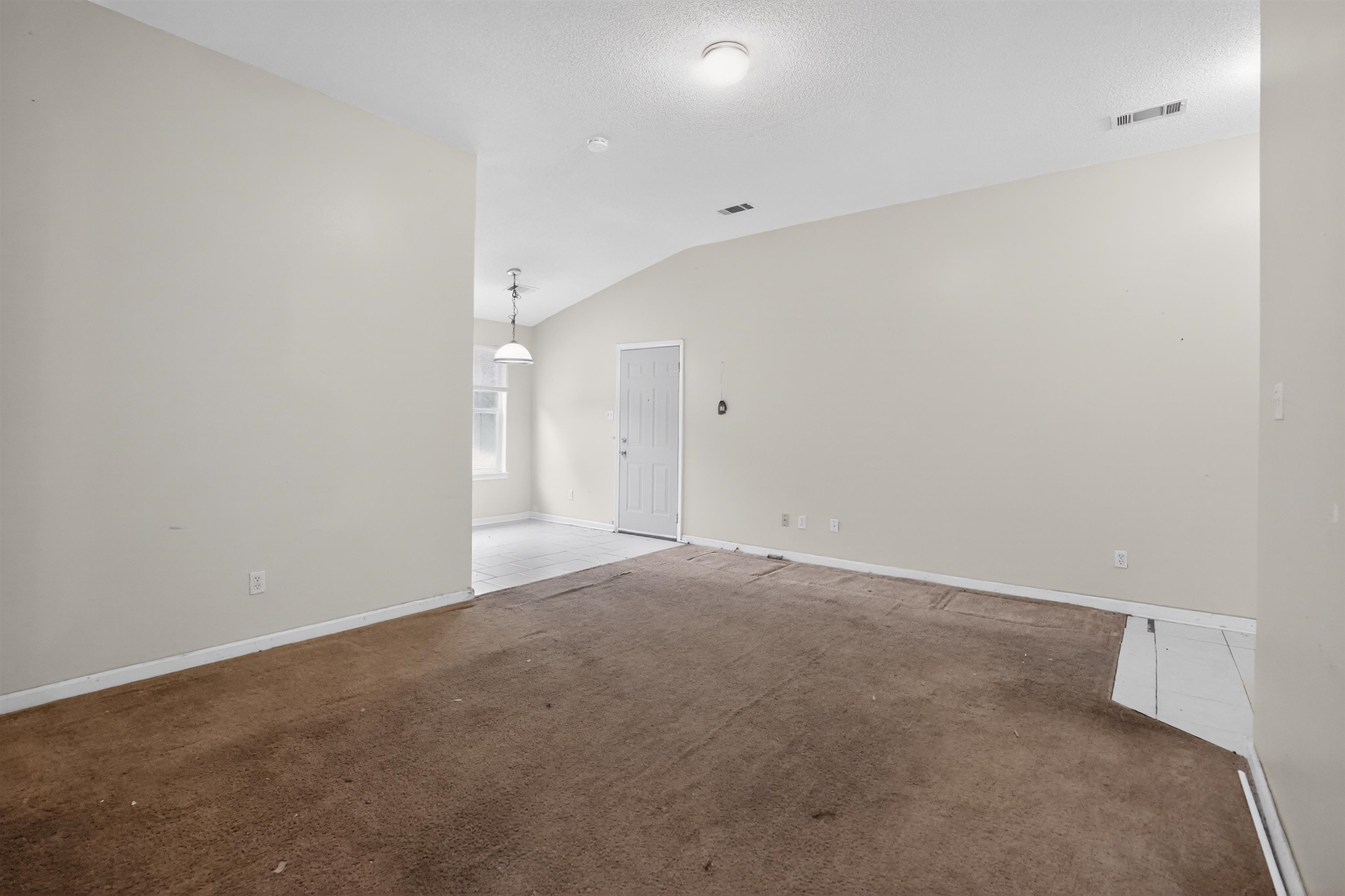 37 New Haven Cv Property Photo 10